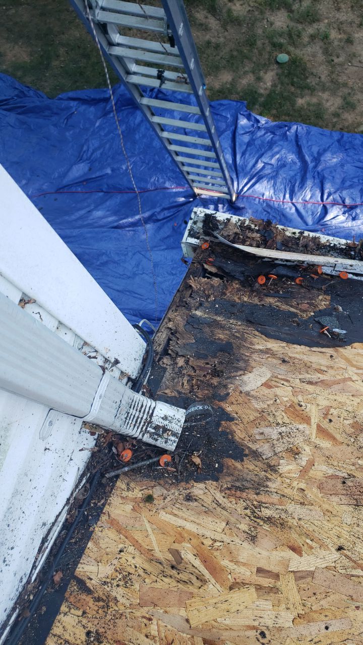 Marshall Roofing Project - Landmark Pro Max Def Pewterwood Designer Shingles by RM Banning, Inc.