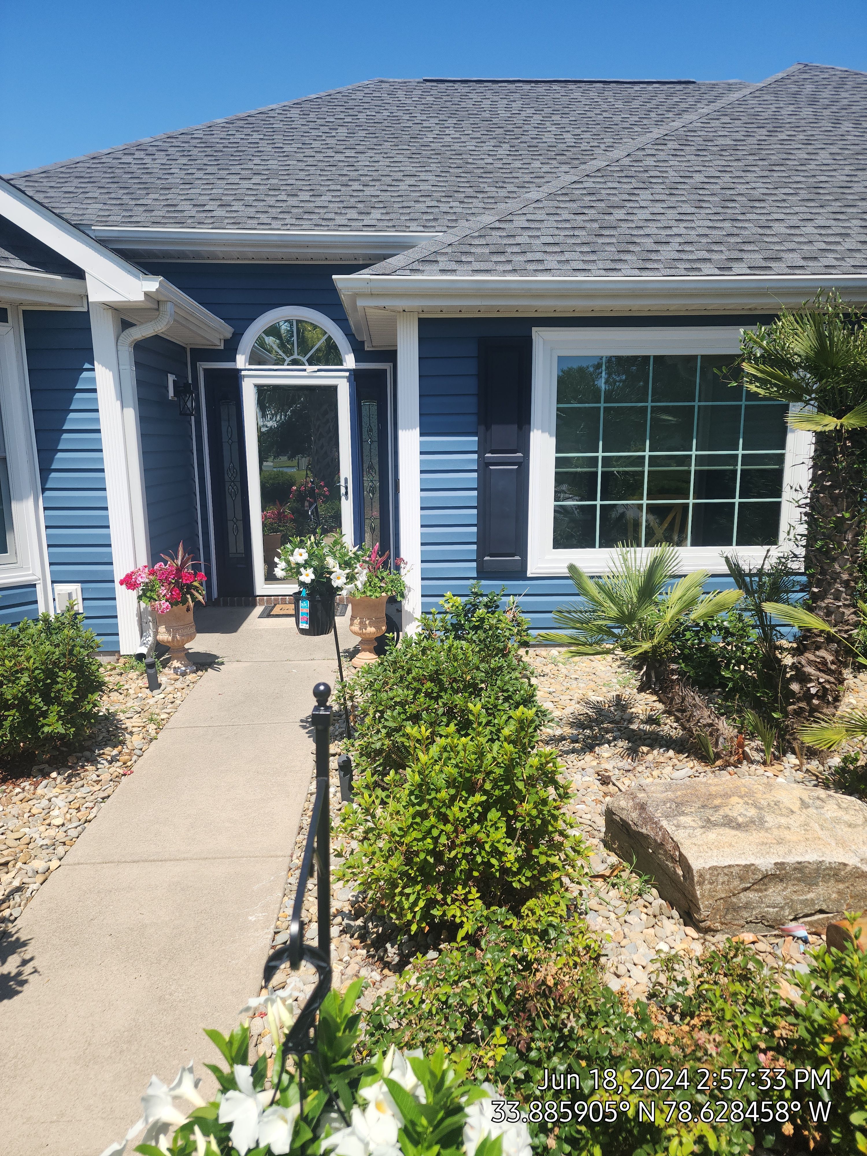 GAF HDZ - Pewter  by Linta Roofing