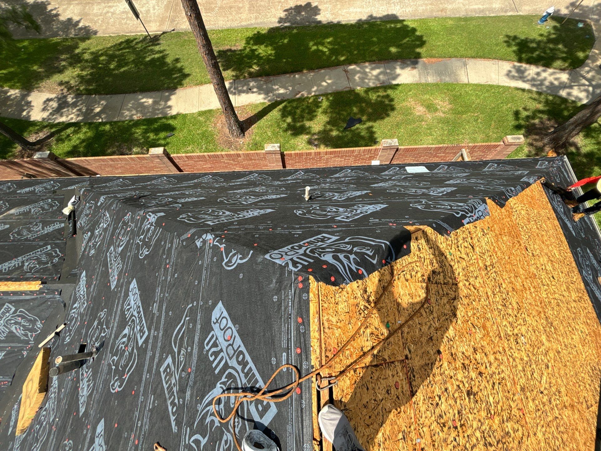 Residential Roofing Installation using Owen's Corning Duration (Lifetime) Shingles by Roof Repair Company