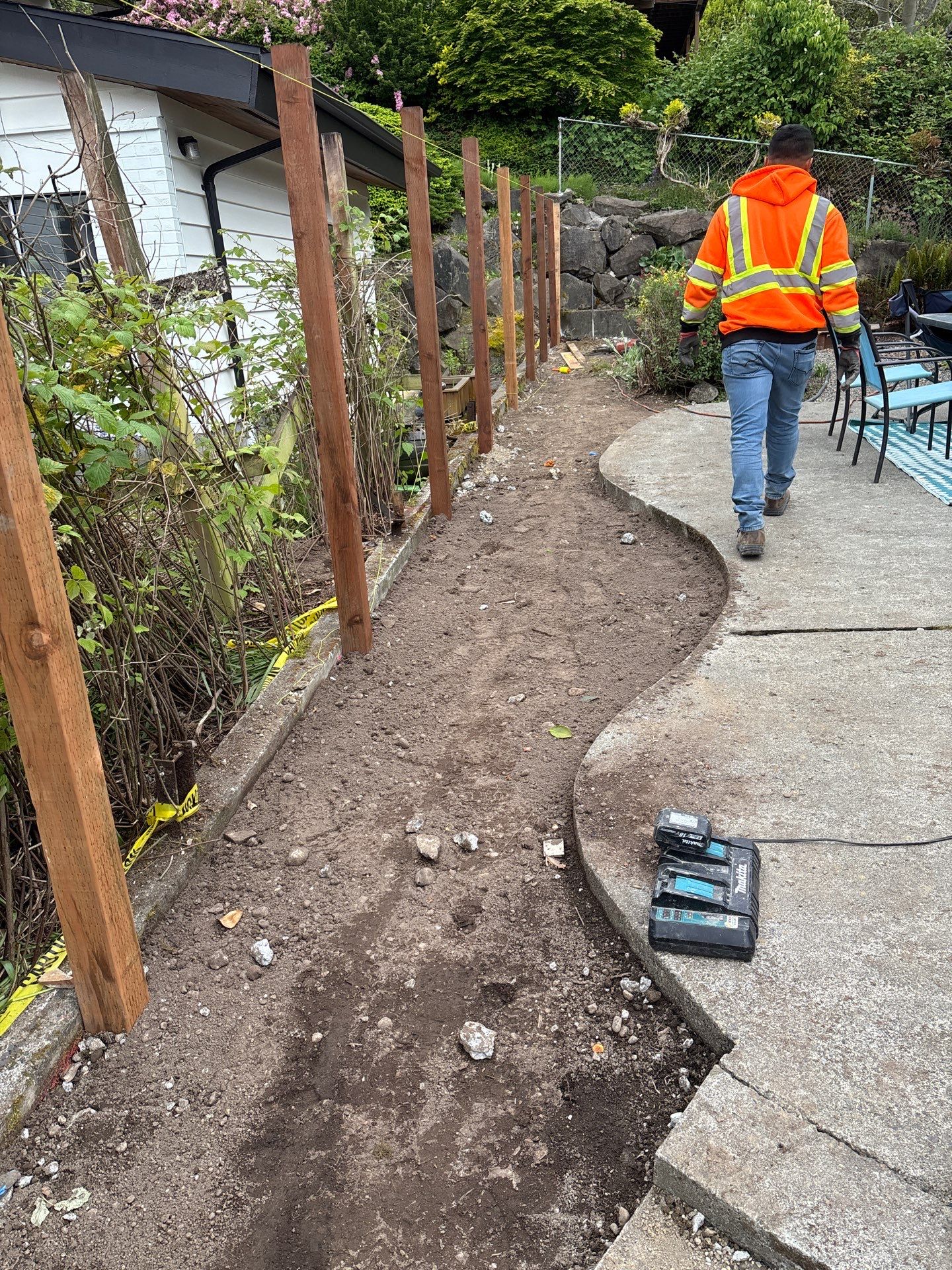 Retaining Wall & Fence Installation  by Jireh Asphalt & Concrete Inc 