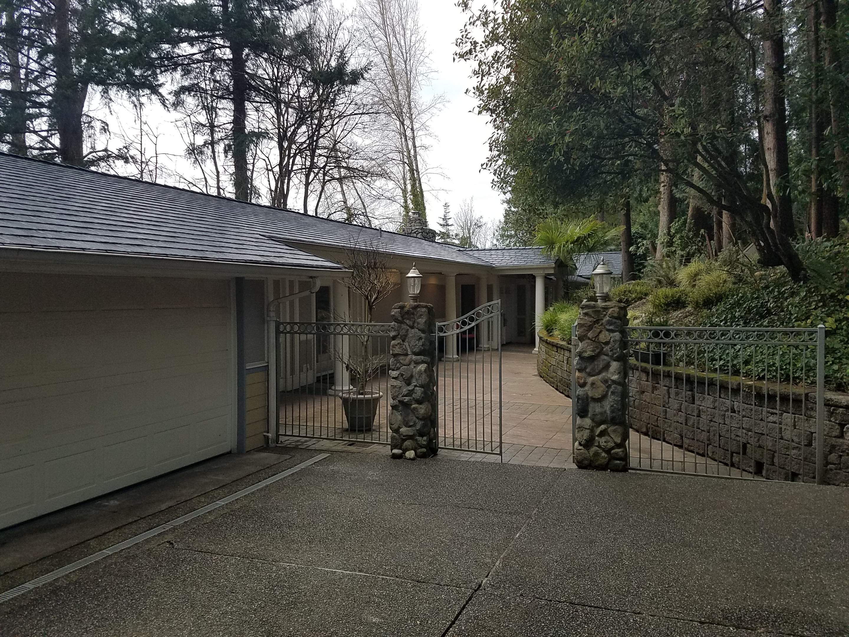 2471 Bellevue by RoofWorks Northwest