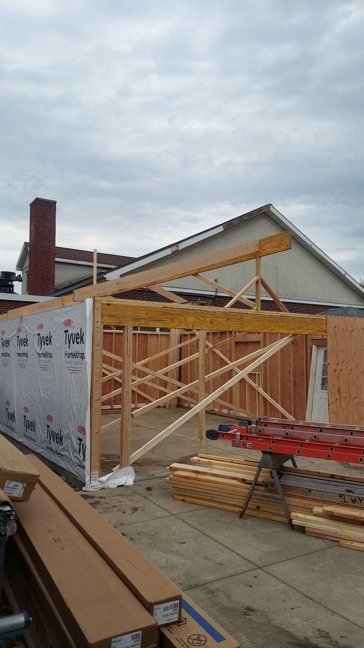 Garage by Ivy Lea Construction