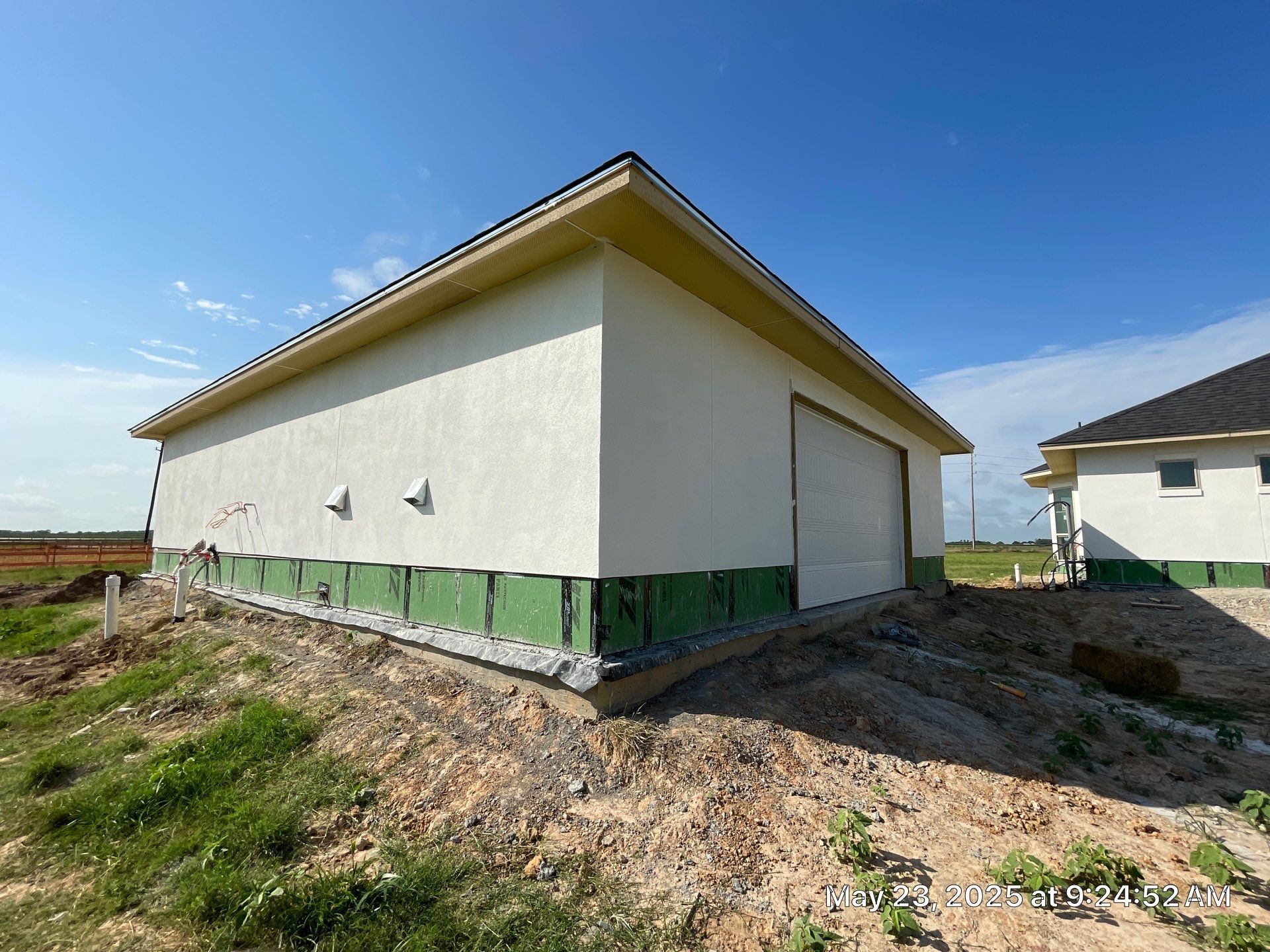 Waller Estate Elegance: Apex Stucco with Grand Stone Accents by Apex Conventional Stucco Llc