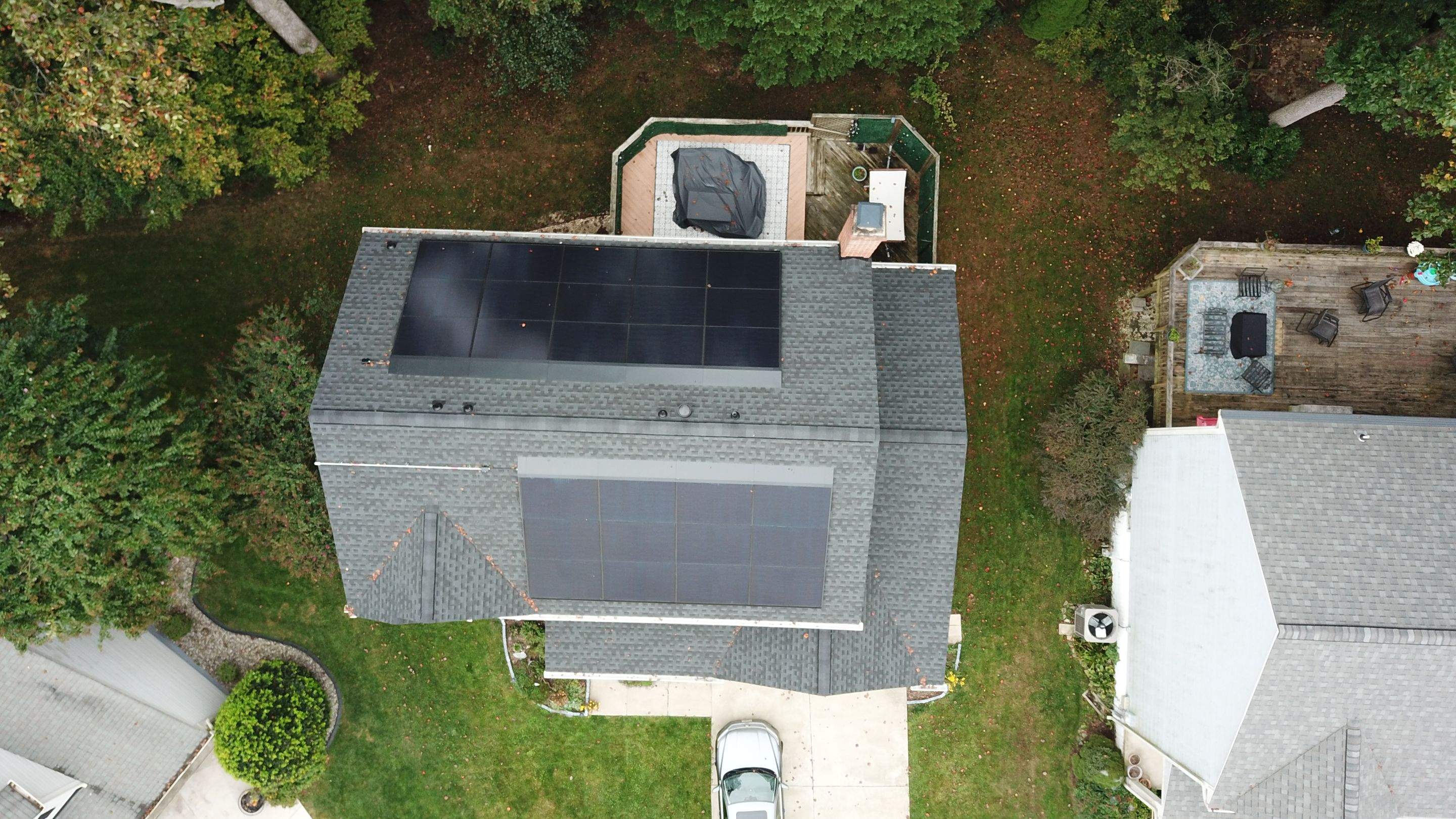 Exterior Home Makeover using GAF Timberline HDZ, GAF Decotech, and James Hardie Siding by American Home Contractors