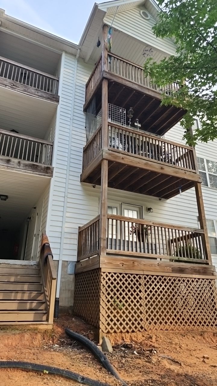 Appartment cleaning by Power Wash Masters LLC