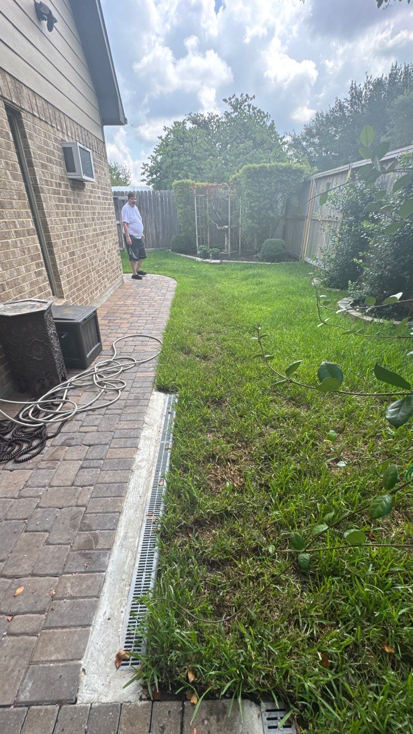 📸 Linda & Dave Showcase: Backyard & Side Yard Renovation by Texas Urban Elements
