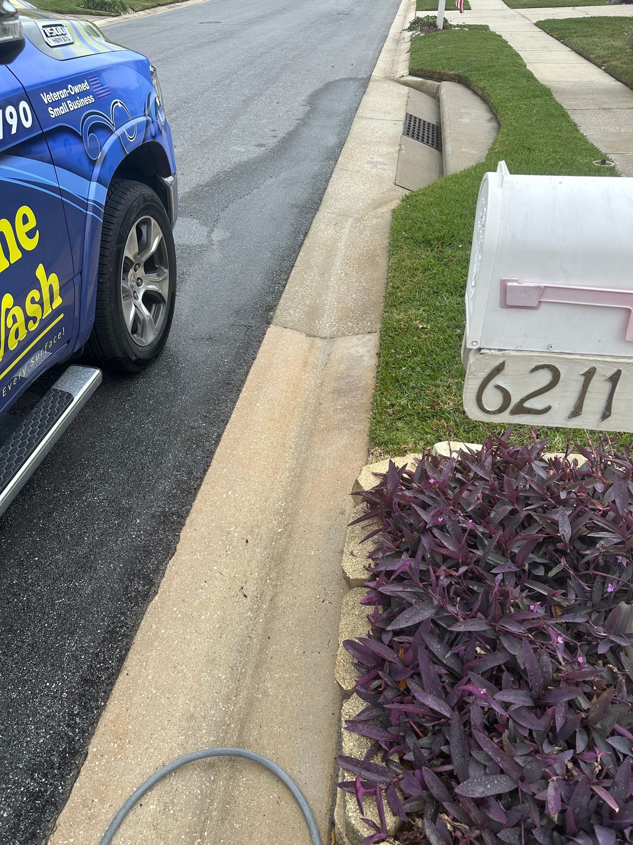 Driveway Cleaning and Rust Treatment - Fairways at Imperial Lakes, Palmetto, FL | Sunshine AquaWash by Sunshine AquaWash