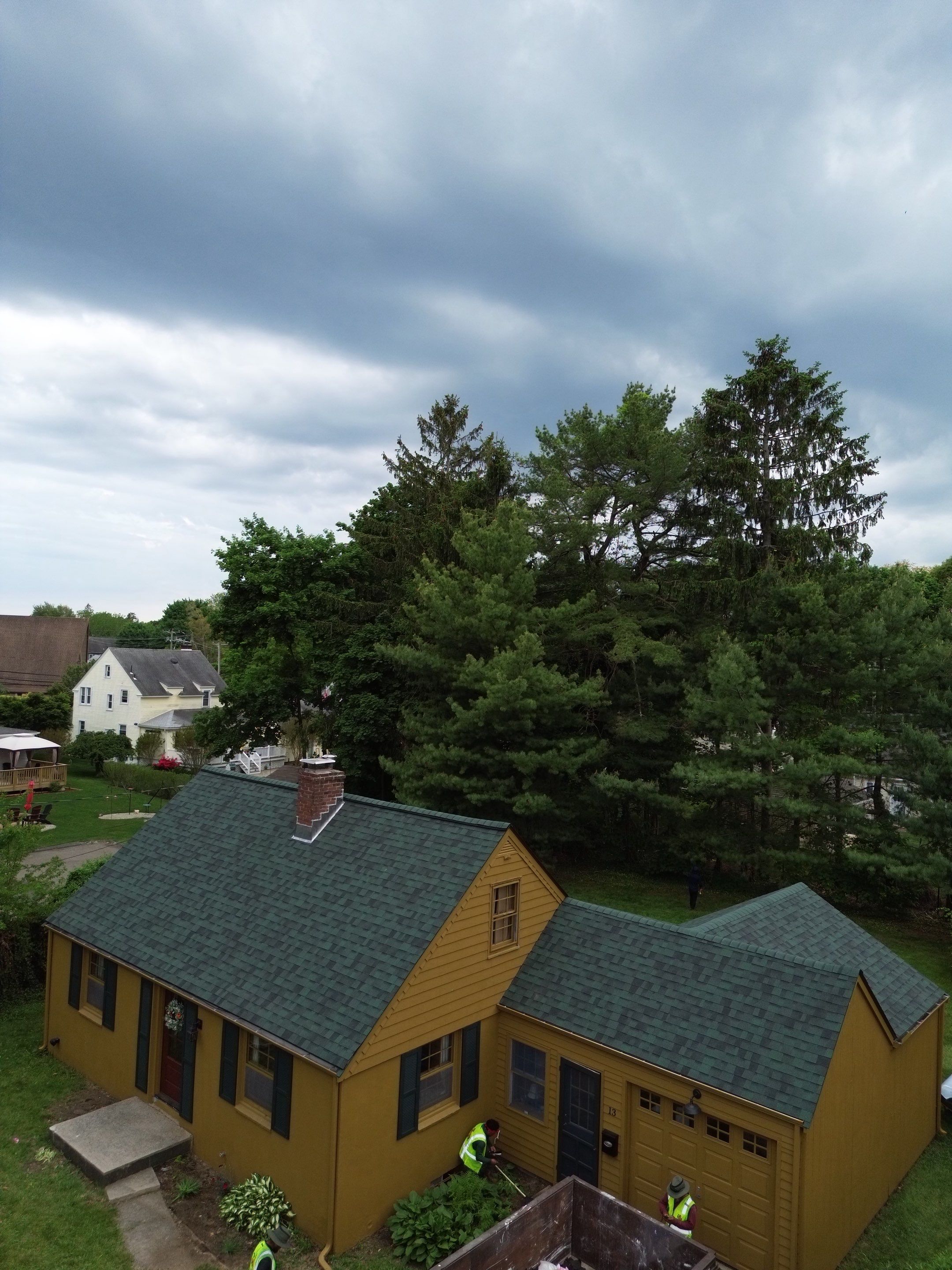 Owens Corning Duration: Chateau Green in Clinton, Connecticut by Golden Shield Roofing