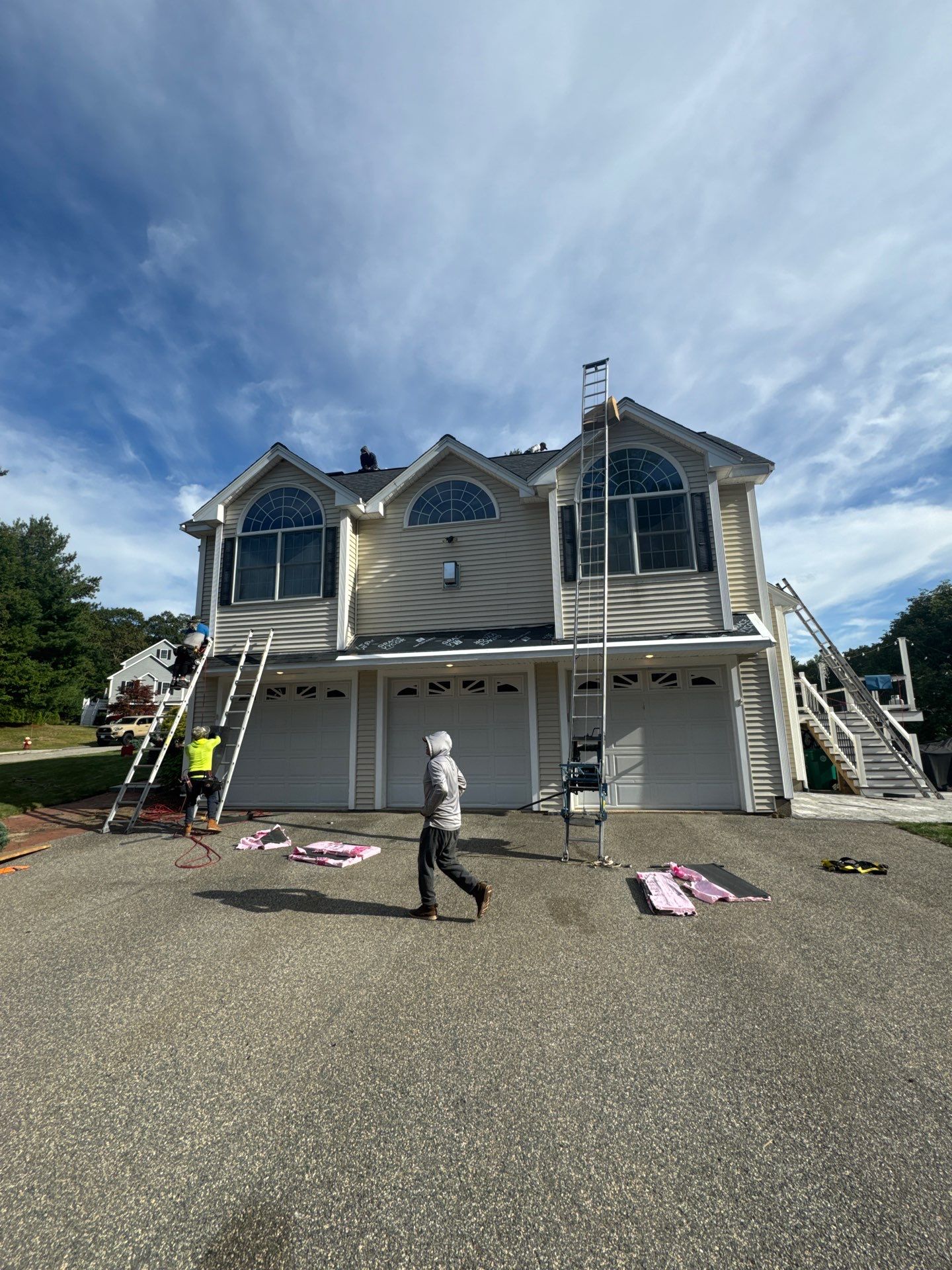Complete Roof Replacement with Owens Corning TruDefinition Shingles by Mighty Dog Roofing of Greater Middlesex County
