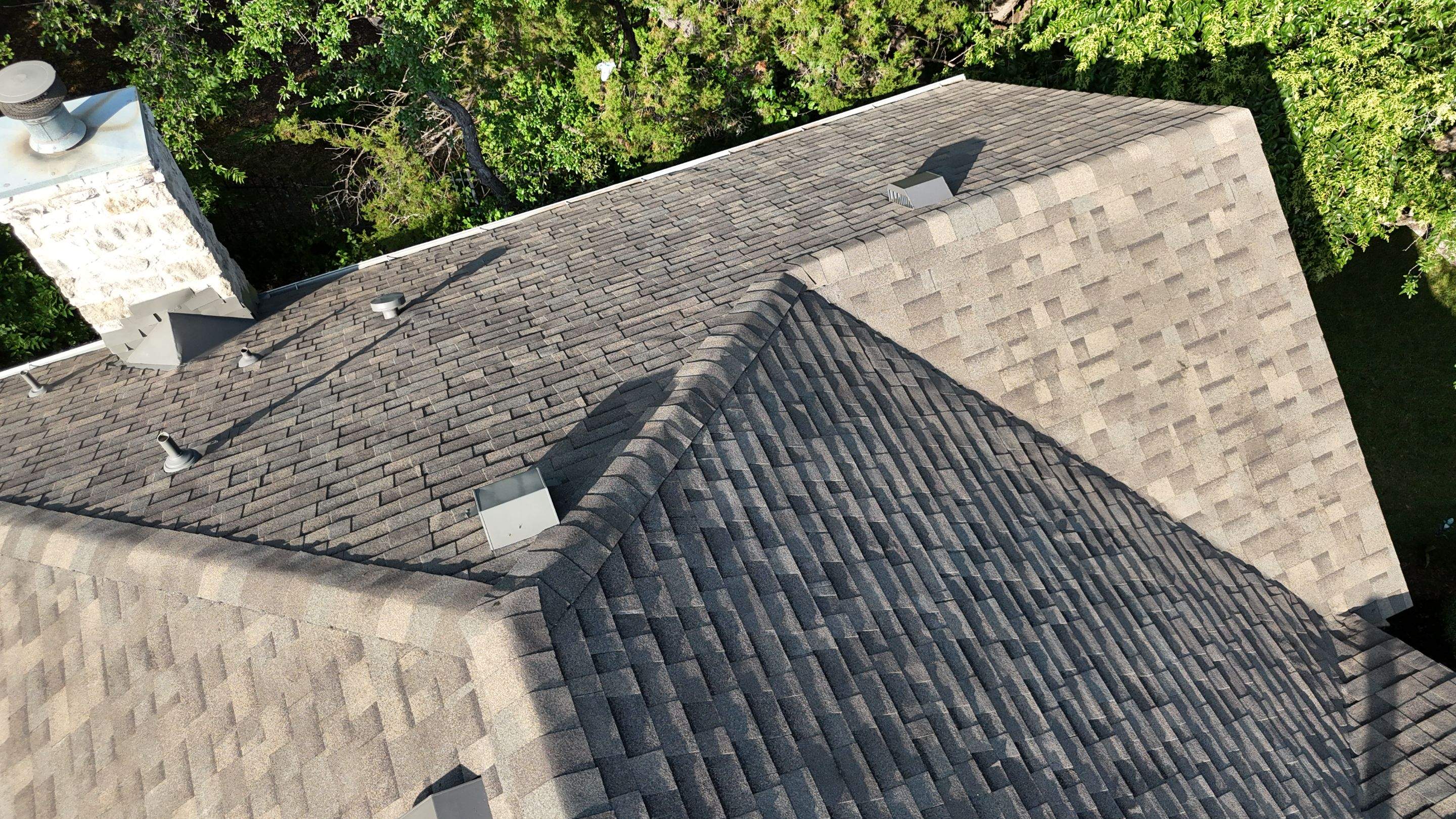 Weathered Wood Plus - Malarkey Highlander by RoofsOnly.com