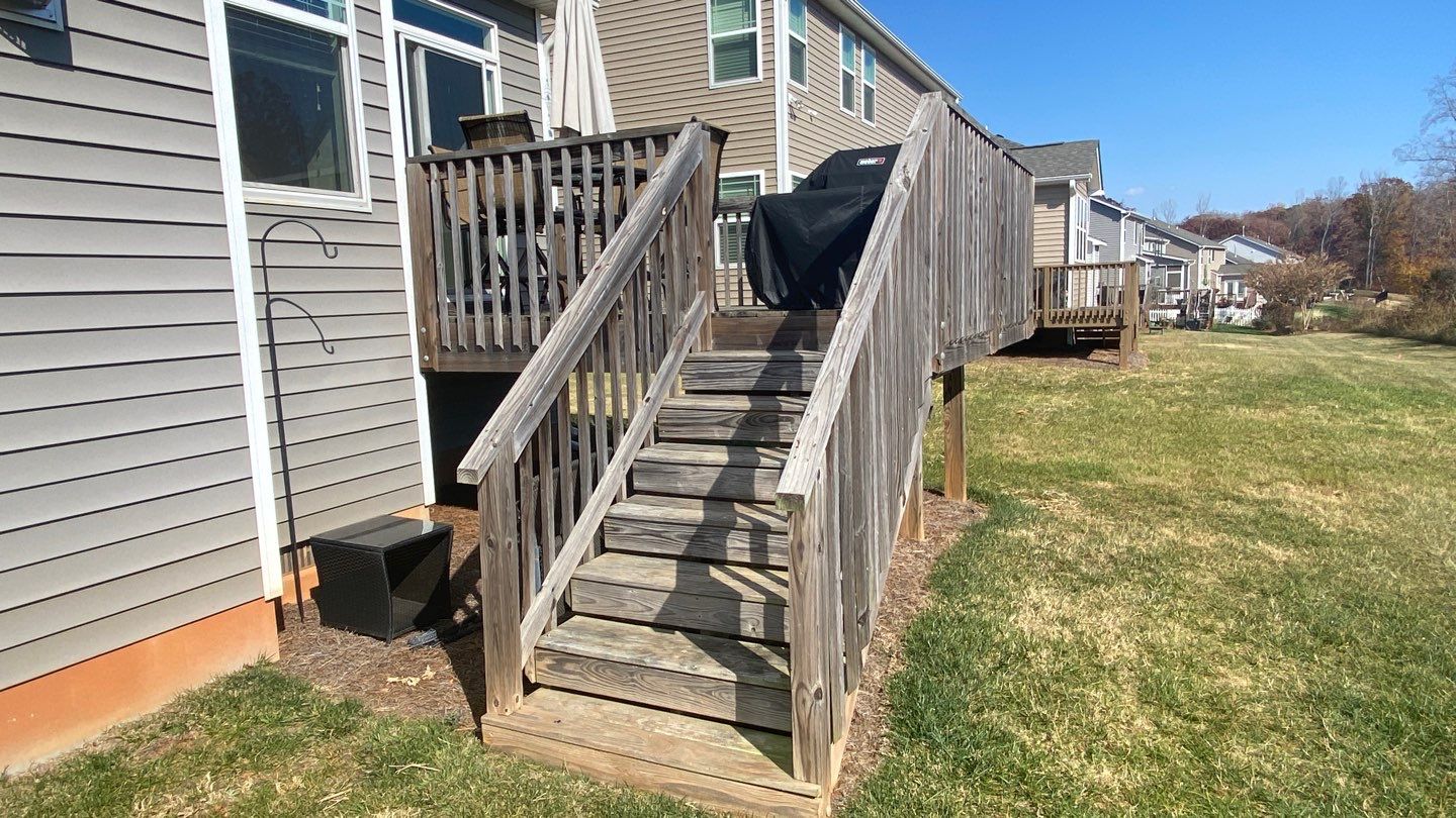 Coated Deck using Wood Sealant by DuraSeal