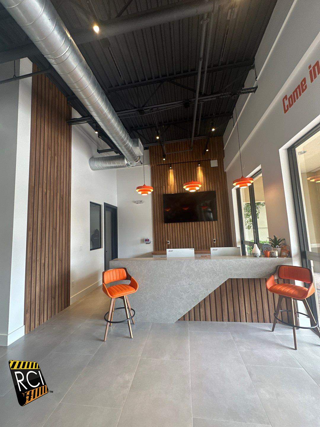 Urban Paws by Ruiz Construction Inc
