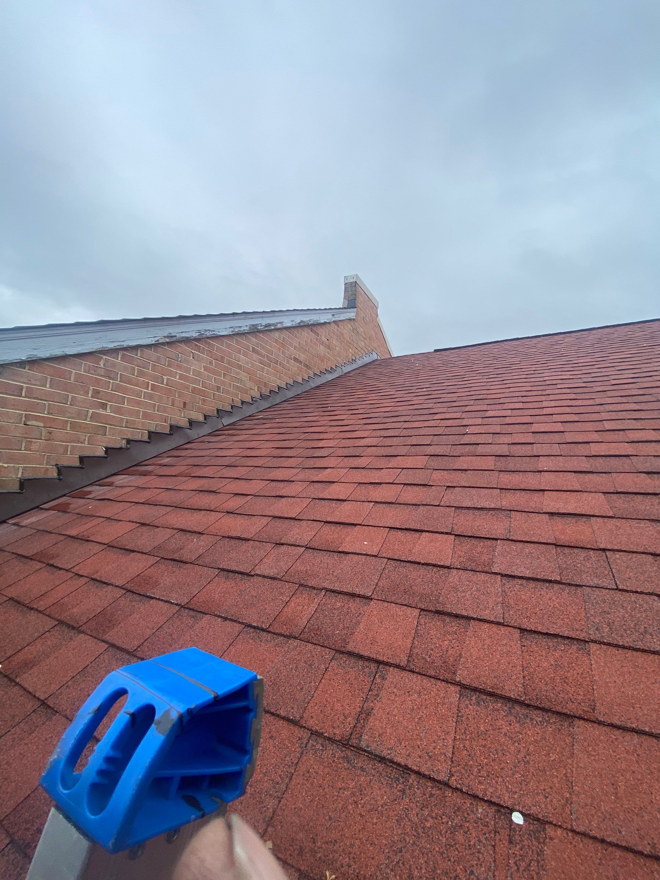 Springfield: Residential Roof Replacement with CertainTeed Landmark Pro in Max Def Red Oak by RM Banning, Inc.