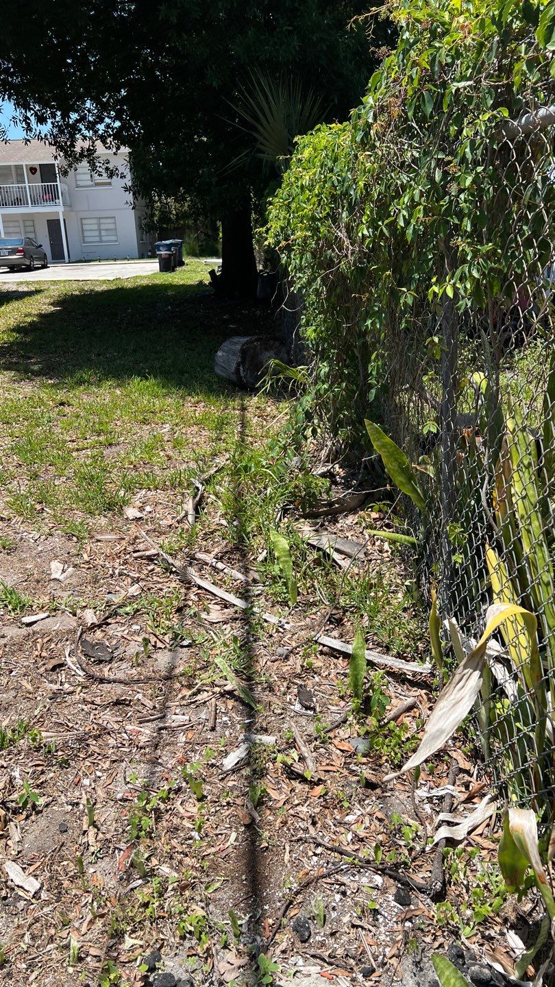 Bradenton, FL 6+2 White Vinyl Privacy Fence  by Asap fence and gates, LLC