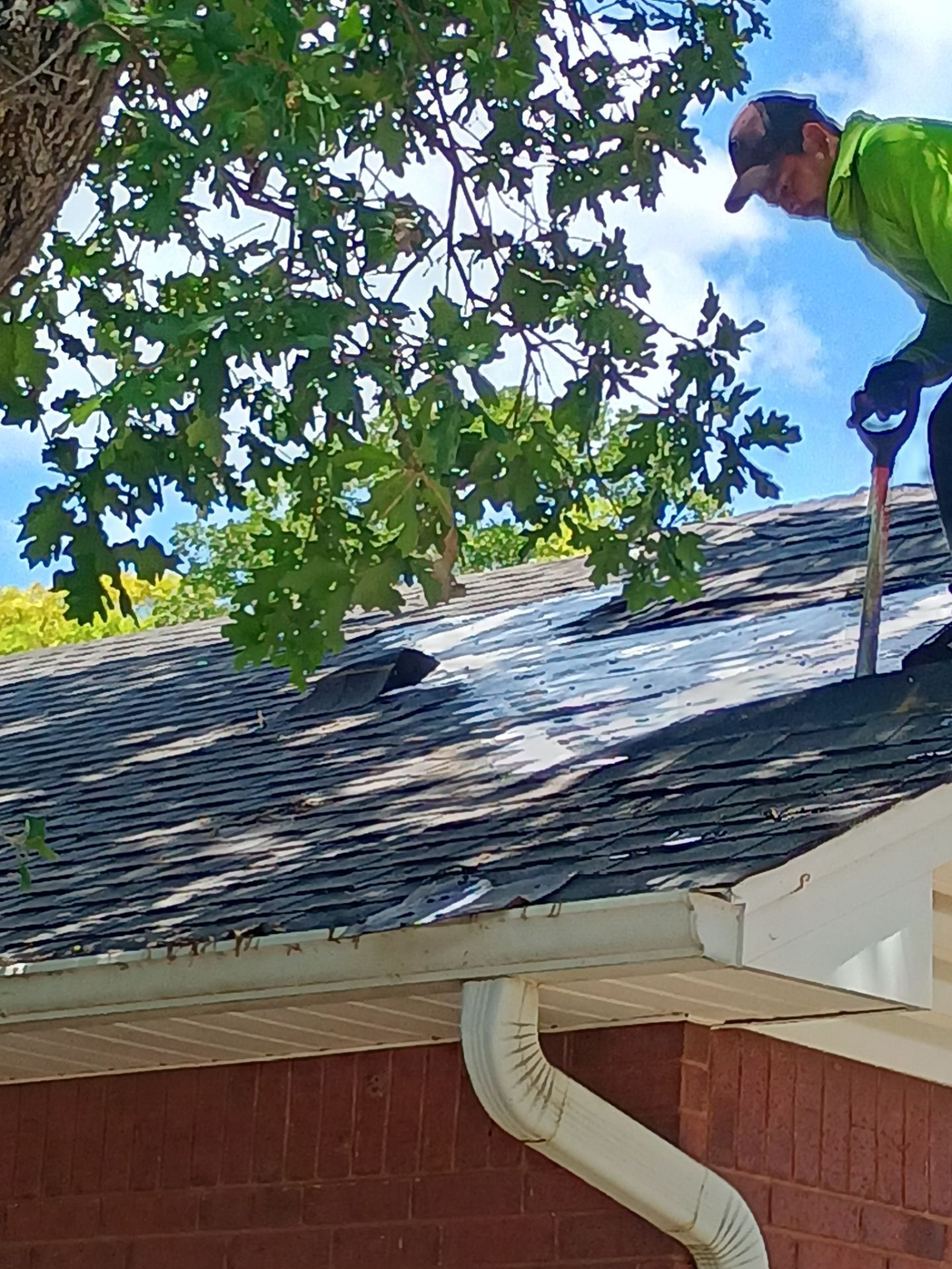 GAF Timberline Roof Replacement in Wynnewood, Oklahoma by BANA Roofing and Solar Supply