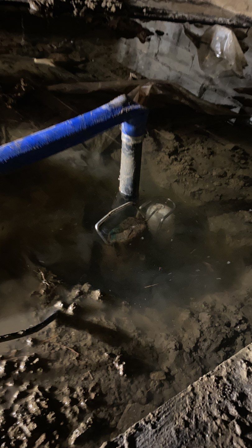 Crawl space encapsulation and Waterproofing using GrateDrain Waterproofing System by Toledo Basement Repair 