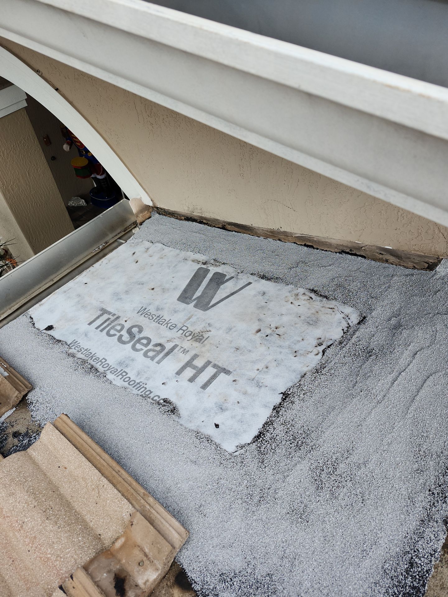 Tile Roof Repair in Delray Beach – Expert Craftsmanship & Reliable Service by Aastro Roofing
