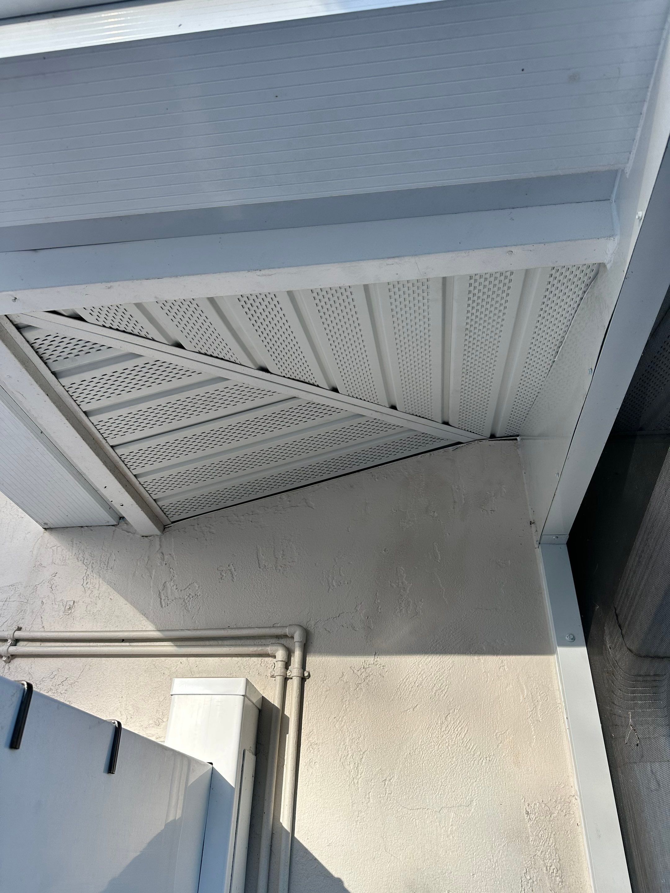 Soffit and Fascia Installation in Sarasota FL by Gutter Professors