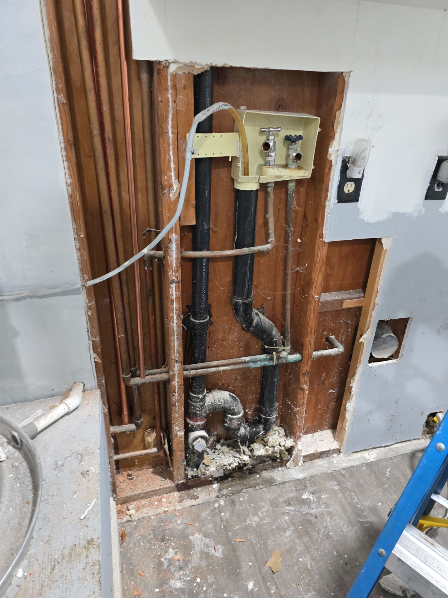 Installation of New Plumbing Fixtures & Piping by Us Plumbing 