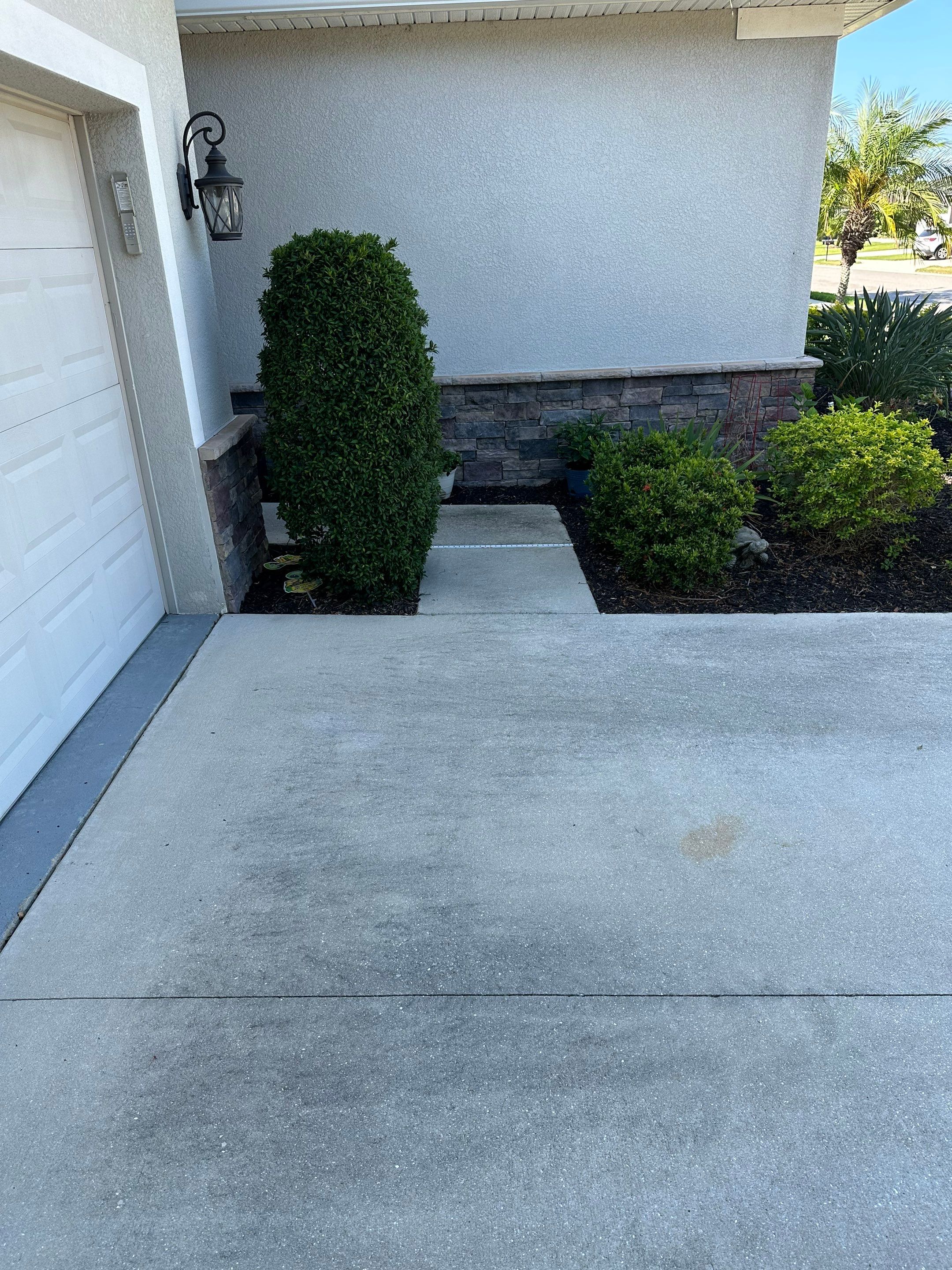 🚗 Concrete Driveway & Sidewalk Cleaning – Old Mill Preserve, Palmetto, FL by Sunshine AquaWash