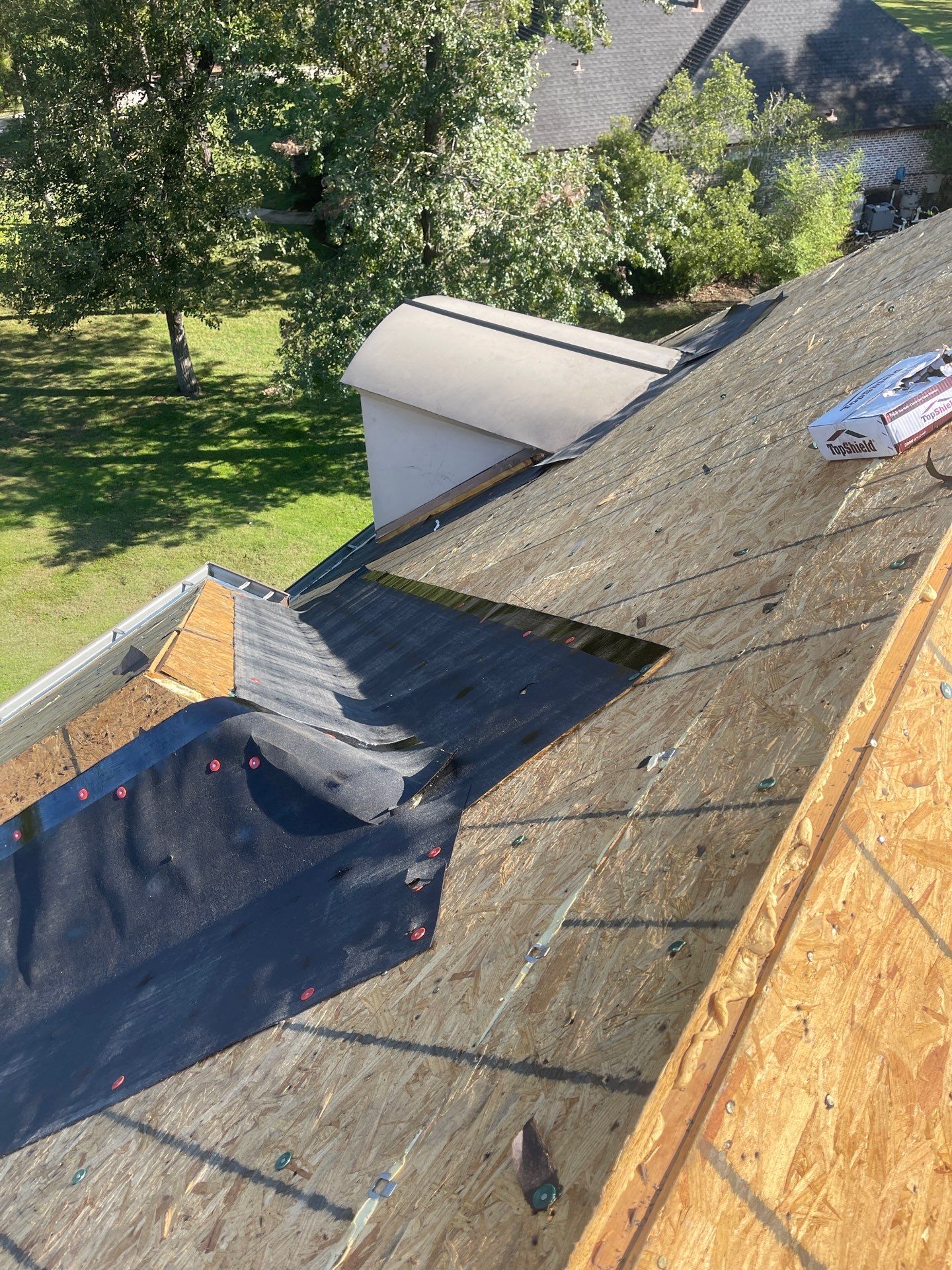 Residential Roofing Installation using Owen's Corning Duration (Lifetime) Shingles by Roof Repair Company