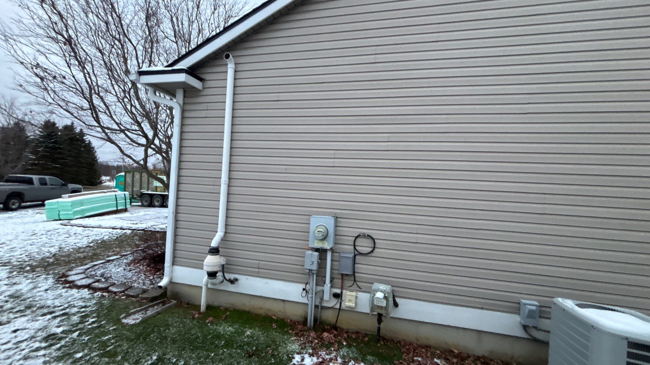 Siding Replacement using Alside Charter Oak D4.5" Riveria Dusk by 180 Contractors