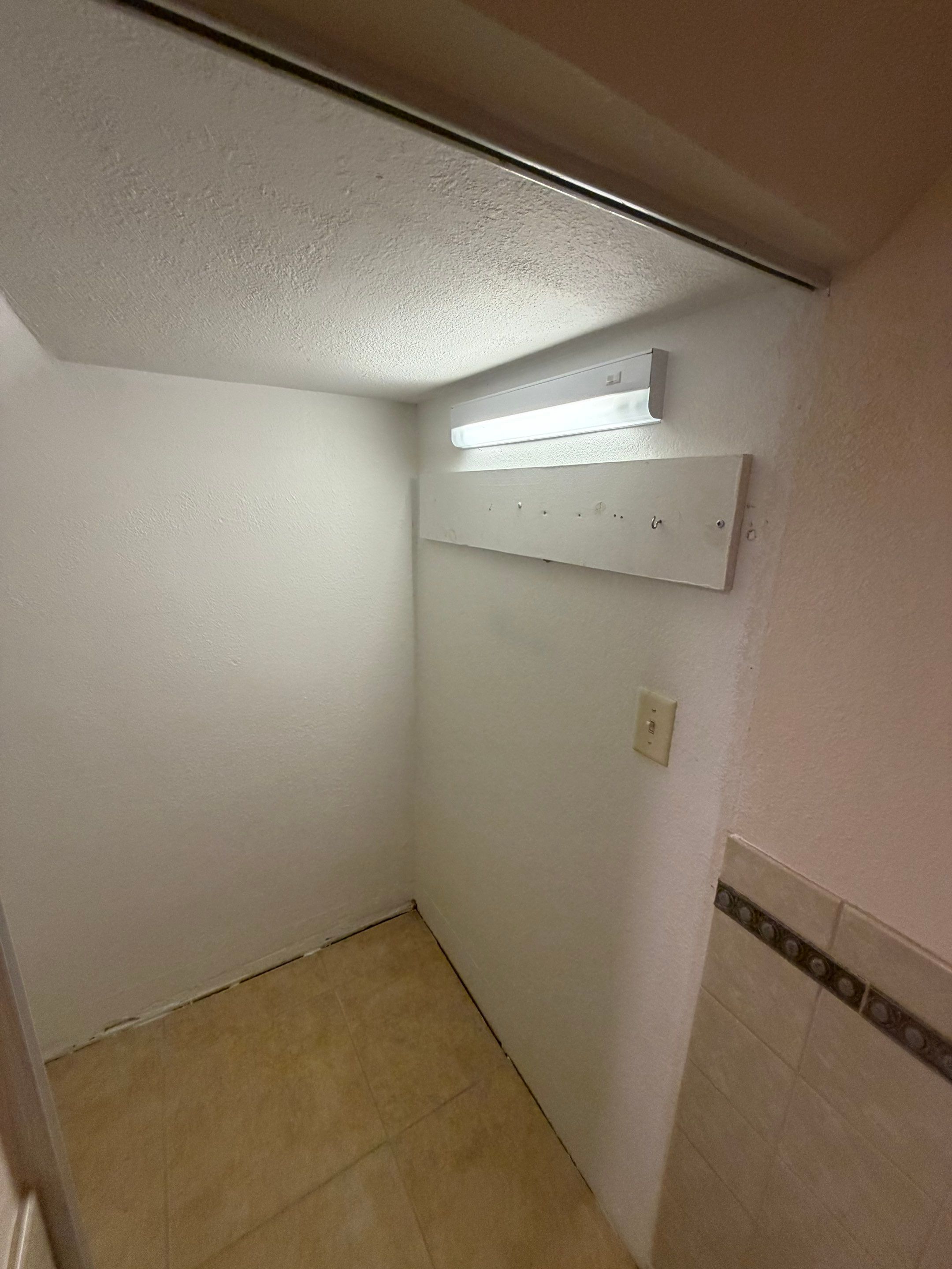 Interior Remodel and Bathroom Update in Milwaukee by OCS Contracting Services