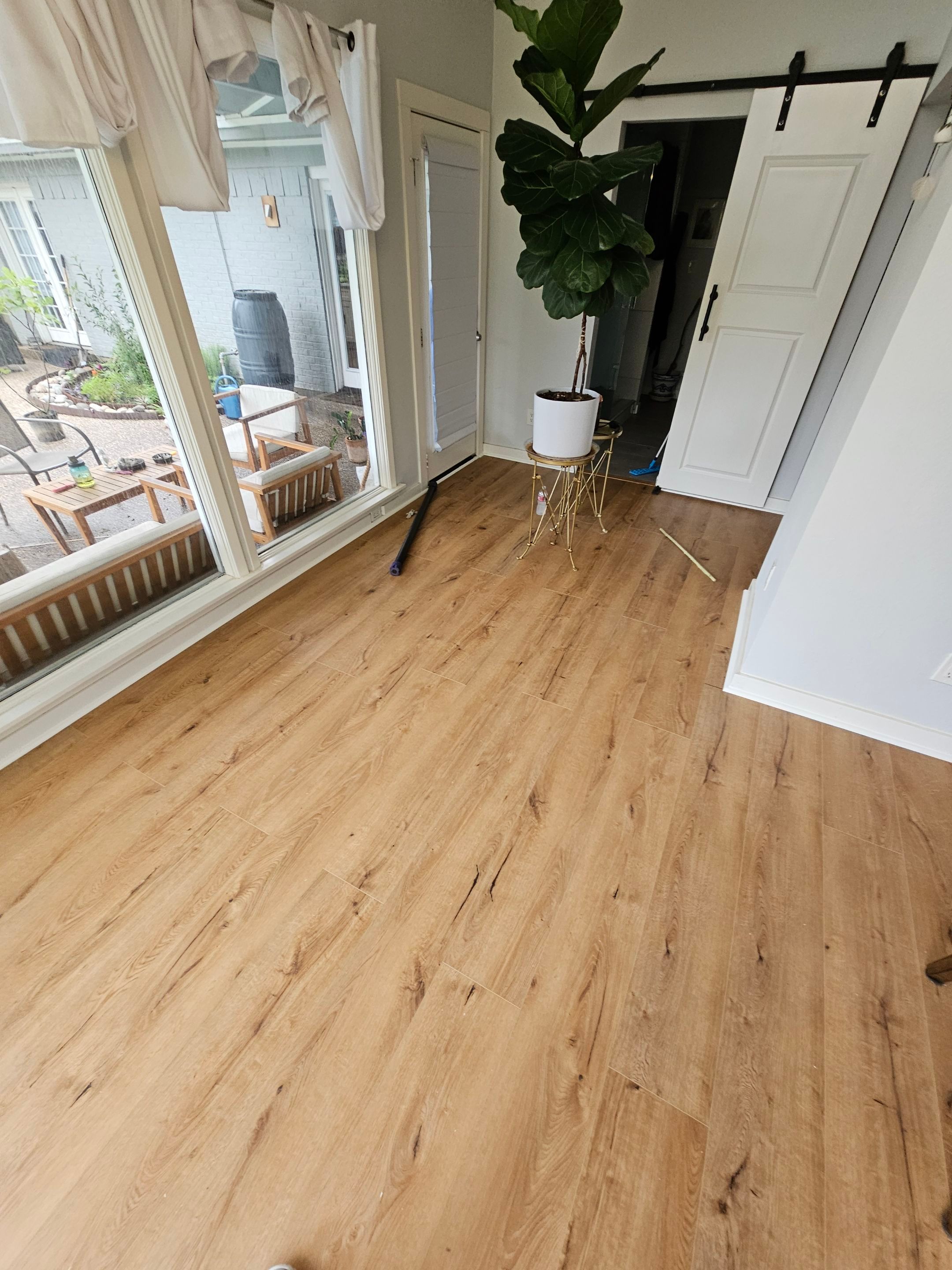 Laminate floor & fence by EL-GC LLC 