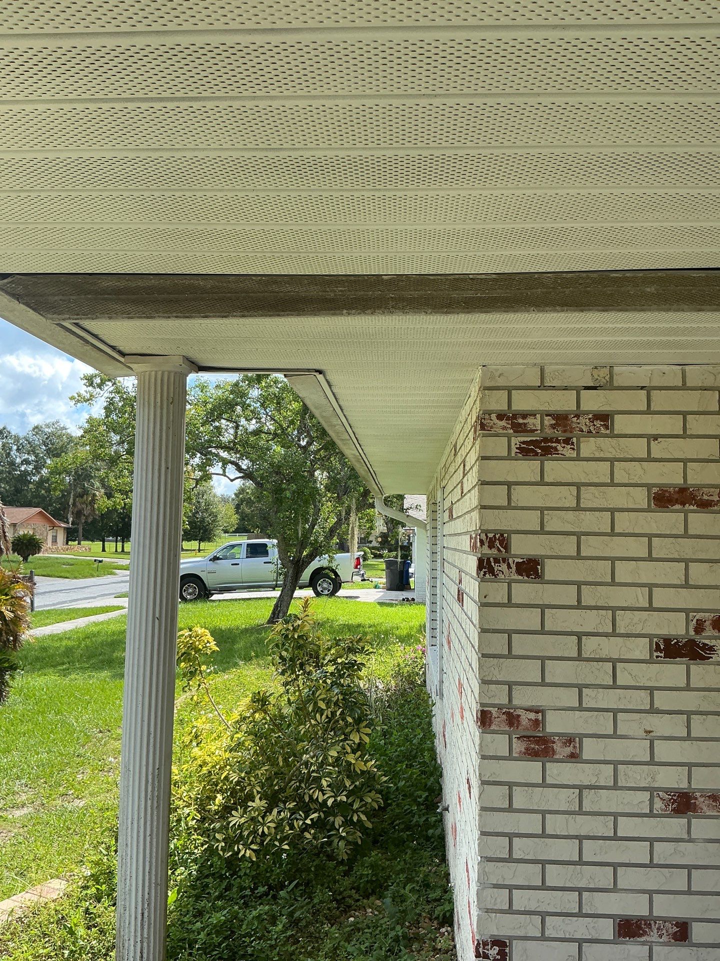 Gutter Cleaning in Brandon FL by Gutter Professors