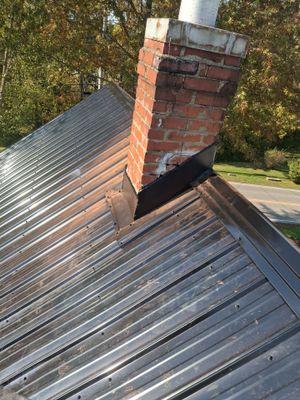 Residential Roofing Installation using Metal