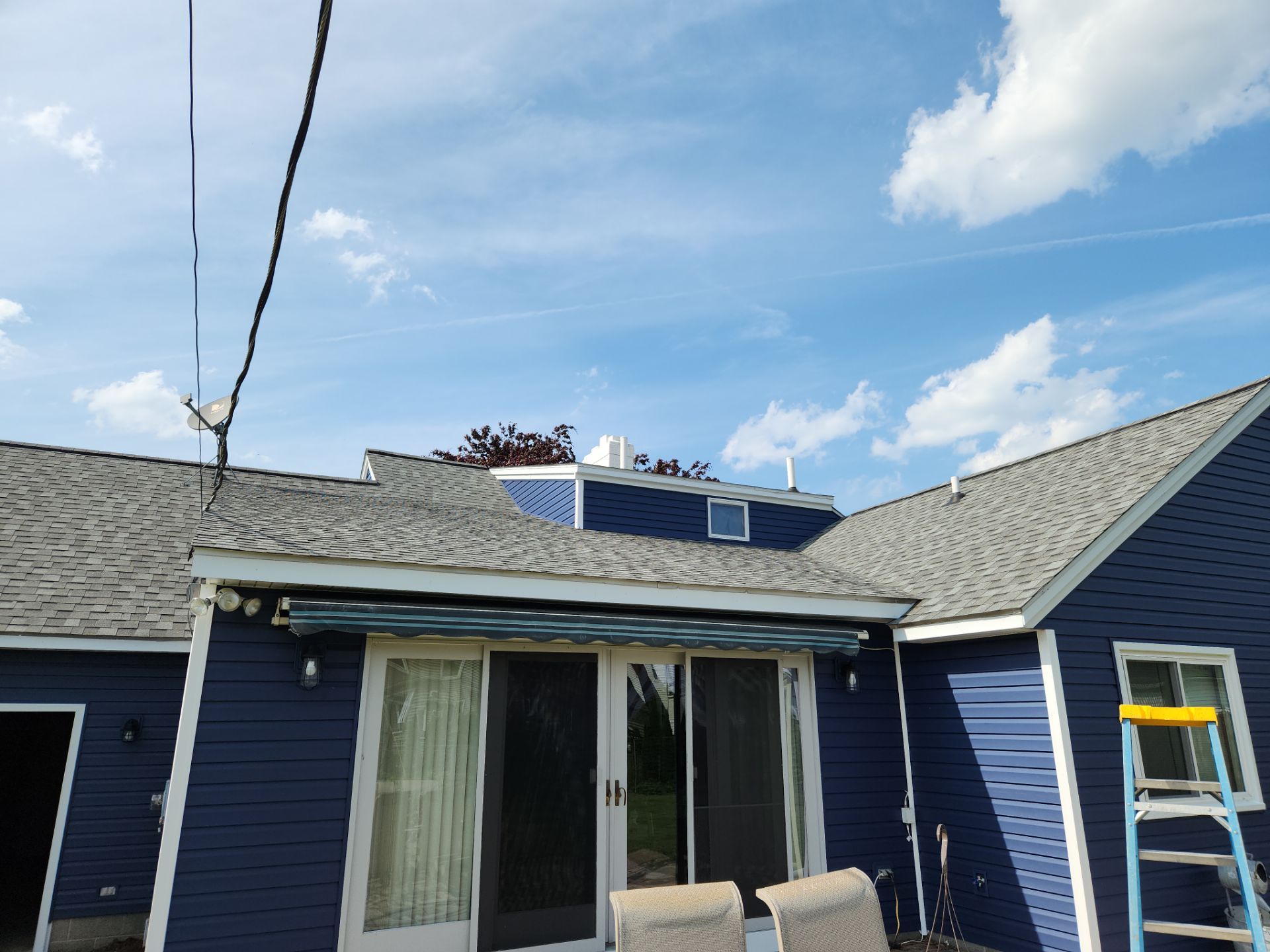 CertainTeed Restoration, Color, Midnight by Eagle Eye Roofing