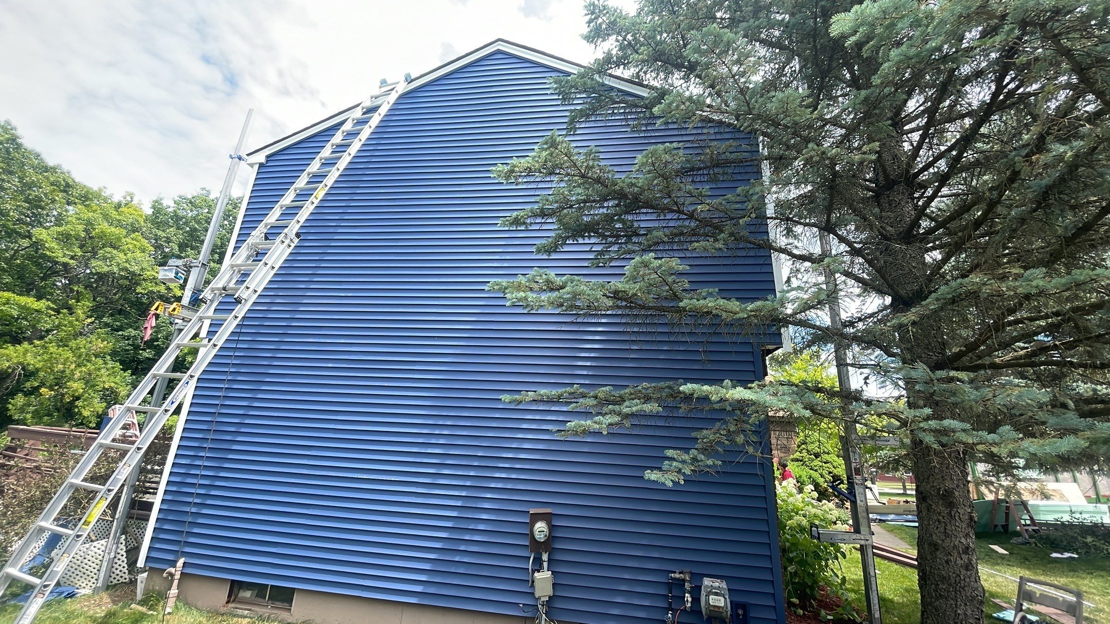 Siding Replacement using CertainTeed Restoration Classis D4 by 180 Contractors