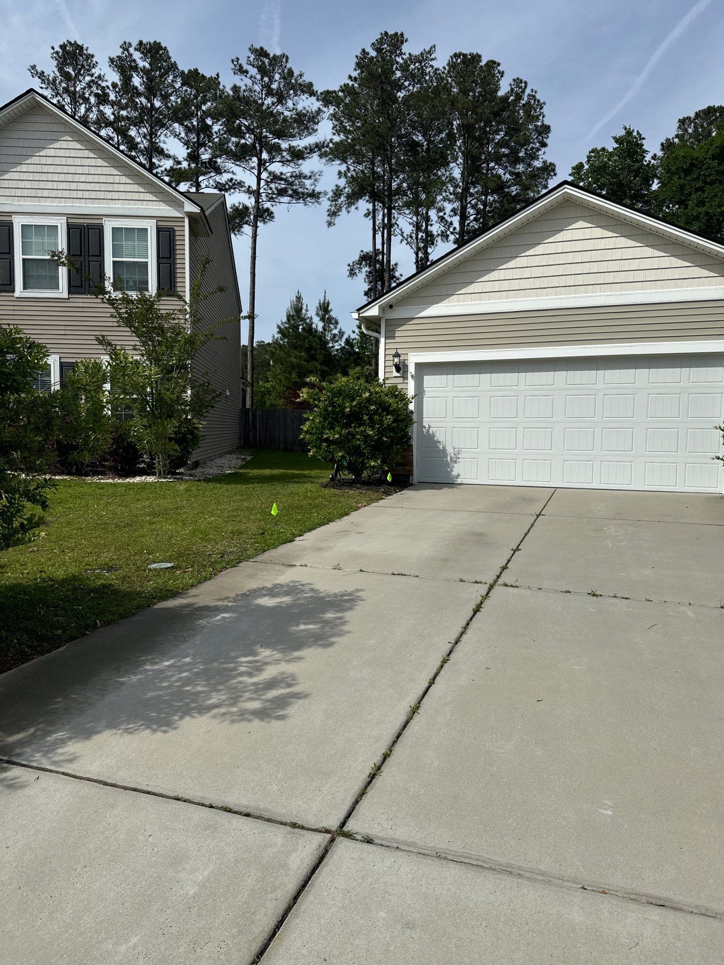 Custom Paver Landscape Edging and Garden Bed Mulching in Bluffton by Lowcountry Scapes, LLC