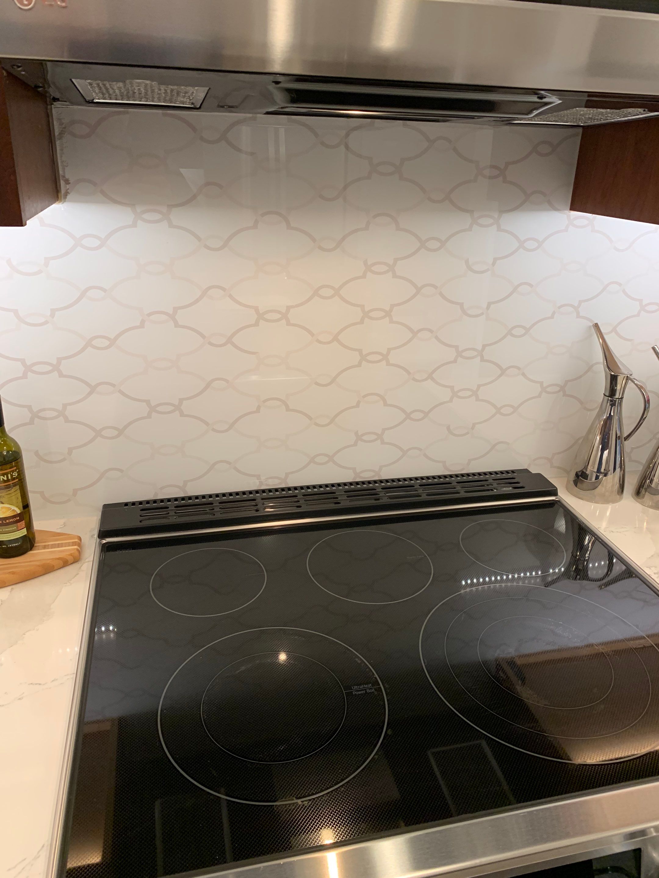 Kitchen Remodel using IMAGIO Solid Glass Backsplash Arabesque Drops by IMAGIO
