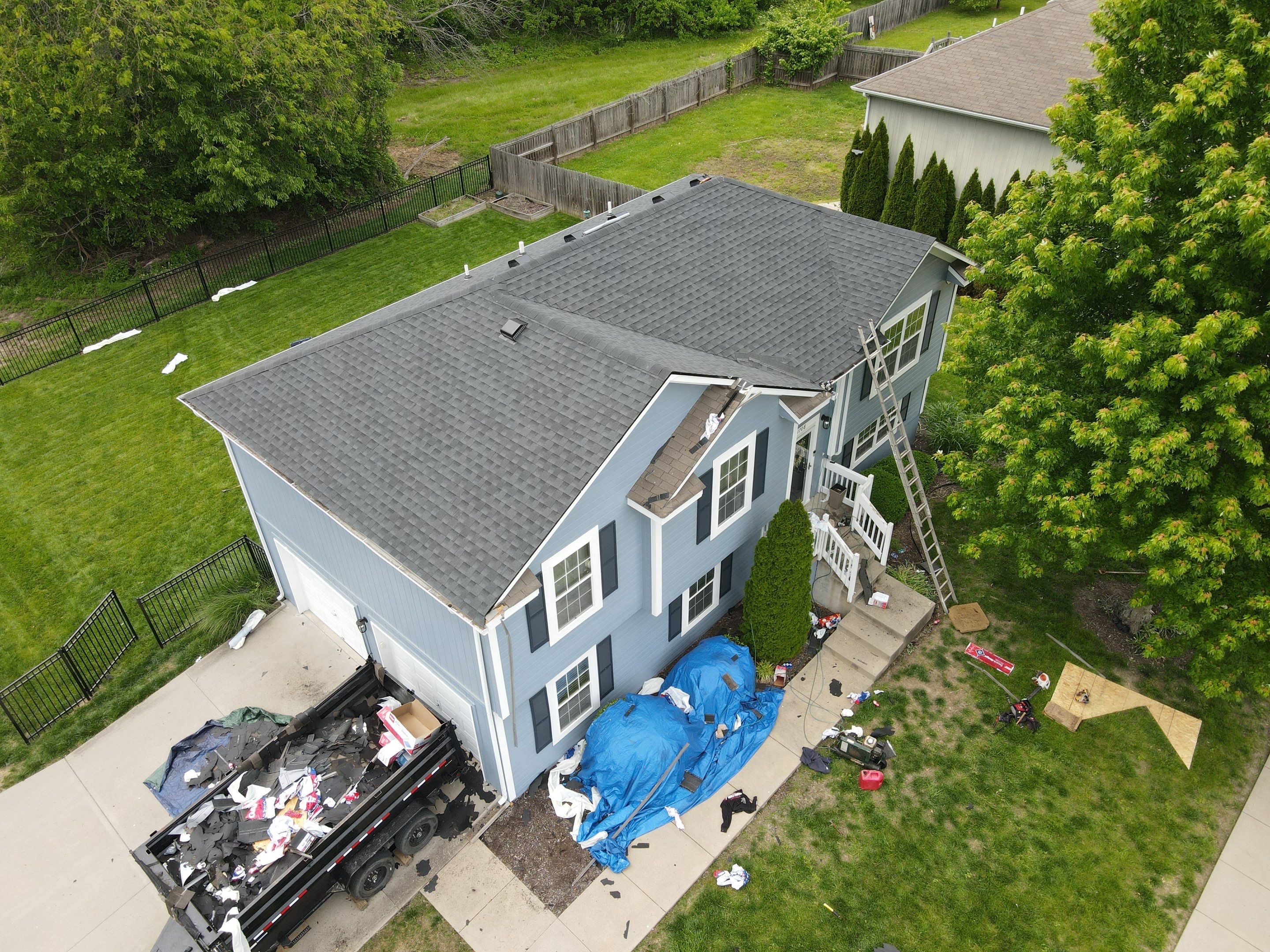 Grain Valley Residential Roof Replacement Featuring GAF Timberline HDZ Shingles by Summit Roofing