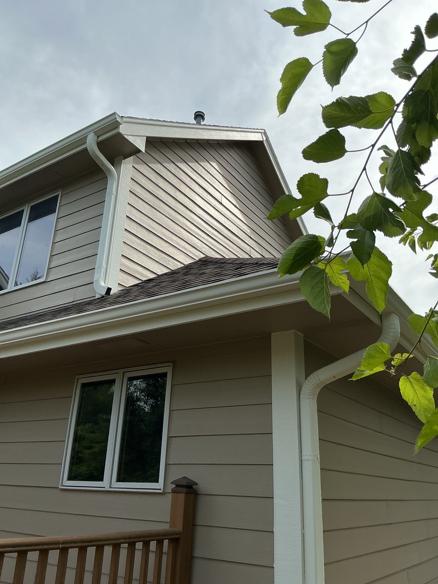Residential Exterior Repaint  by Midwest Paint LLC
