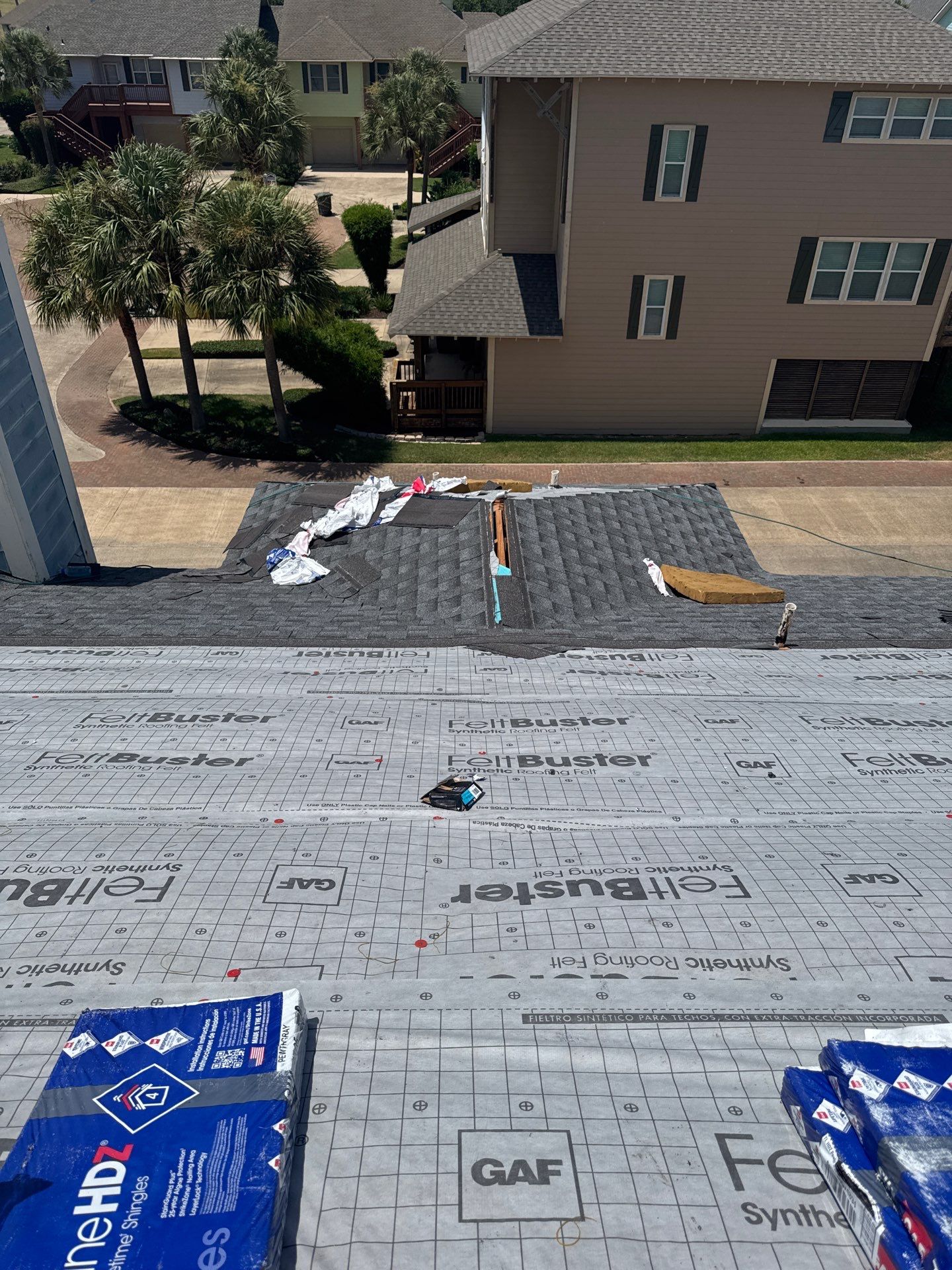 GAF HDZ - Pewter Gray by Elite Roofing LLC
