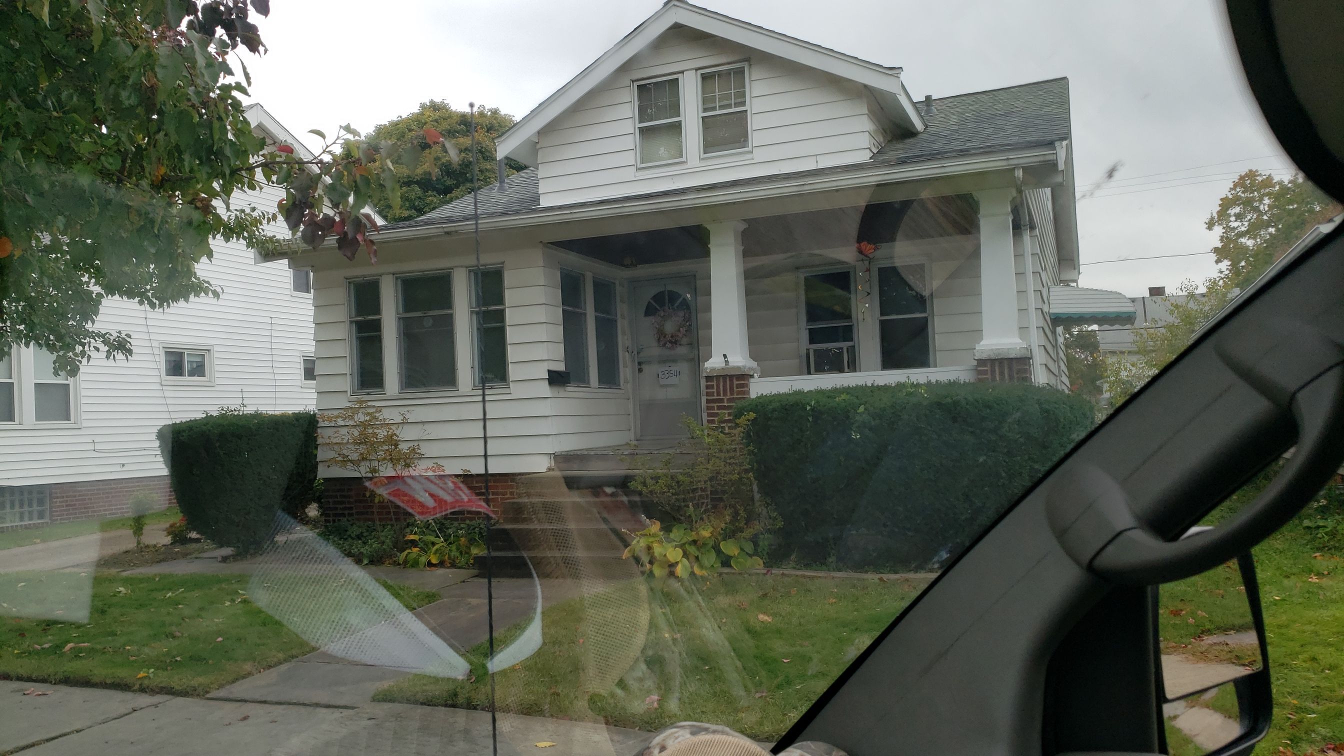 ATLAS PINNACLE COLOR: HEARTHSTONE DRIP EDGE: WHITE by Eagle Eye Roofing