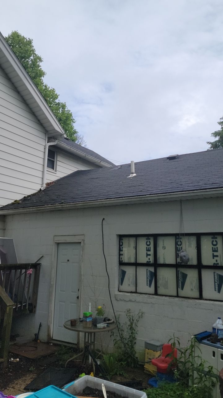 ATLAS PINNACLE COLOR: HEARTHSTONE DRIP EDGE: WHITE by Eagle Eye Roofing