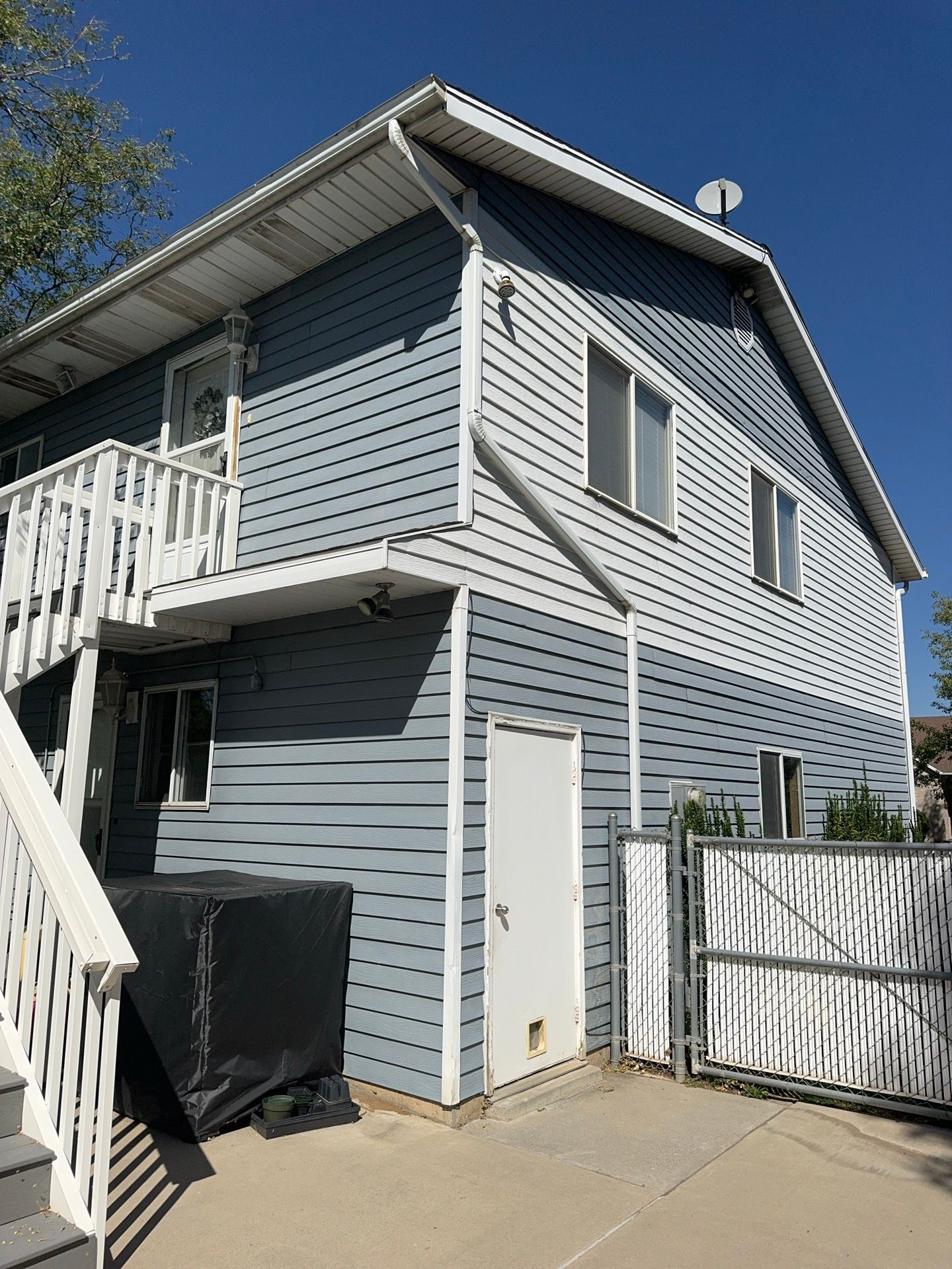 Lindon | Hardie & Steel Mixed Siding | Pearl Gray by Ideal Siding Utah