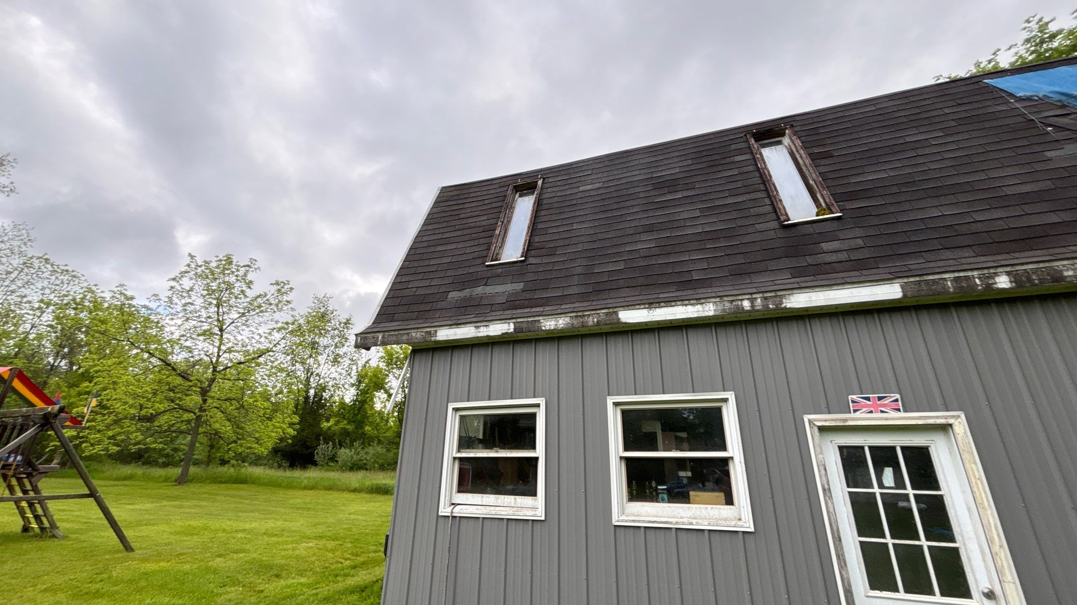 Roof Replacement using Atlas Pinnacle Pristine Pewter by 180 Contractors
