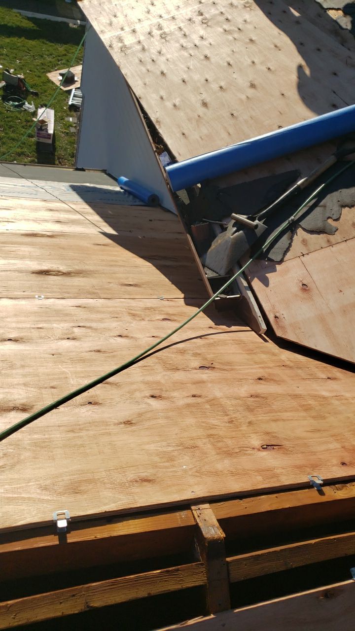 Springfield: CertainTeed Landmark Designer Shingles in Burnt Sienna by RM Banning, Inc.