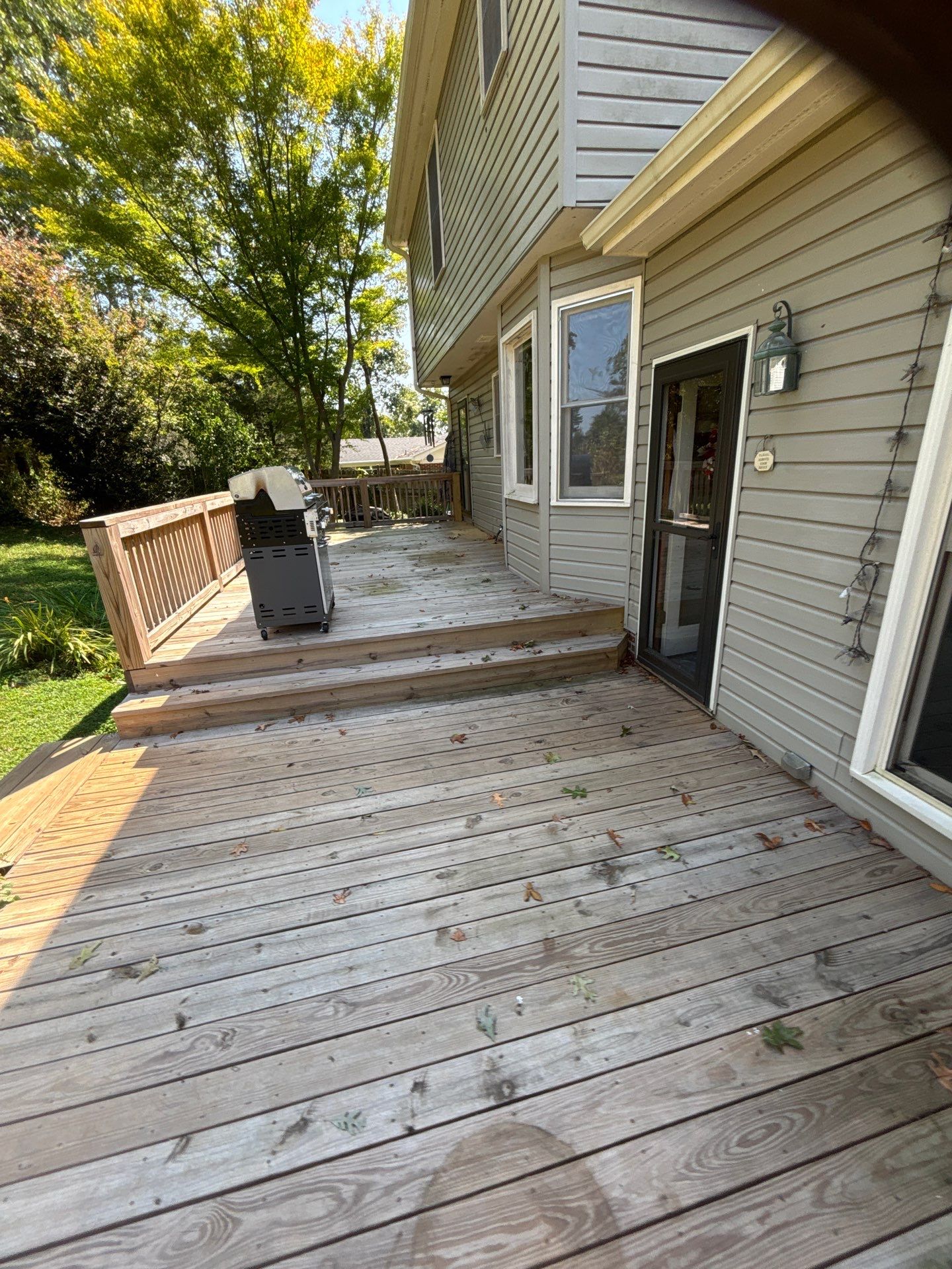 Wood Deck using Wood Sealant by DuraSeal