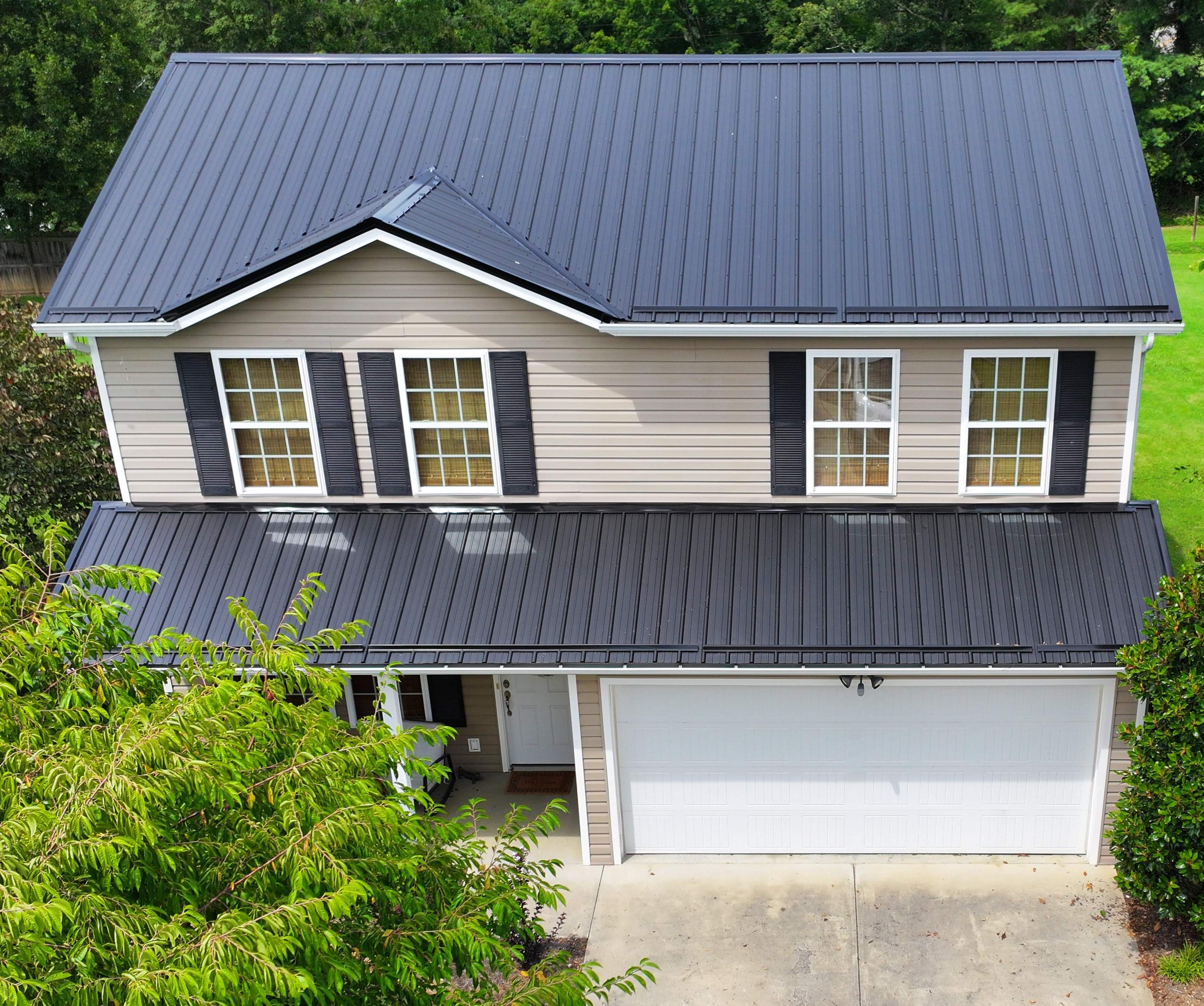 Parker Residence by Omnia Roofing