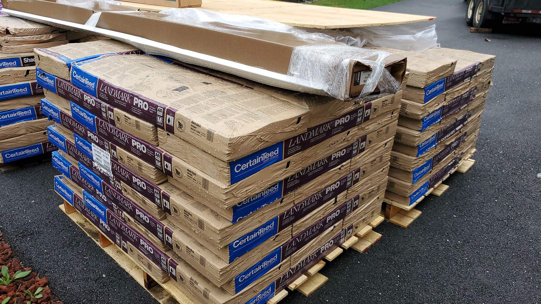 Residential Roofing Installation using Certainteed Landmark PRO Roof System by Roof Right Inc