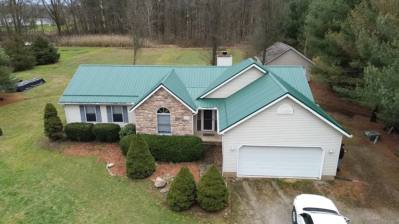 Alpha Rib, Color: Forest Green by Eagle Eye Roofing