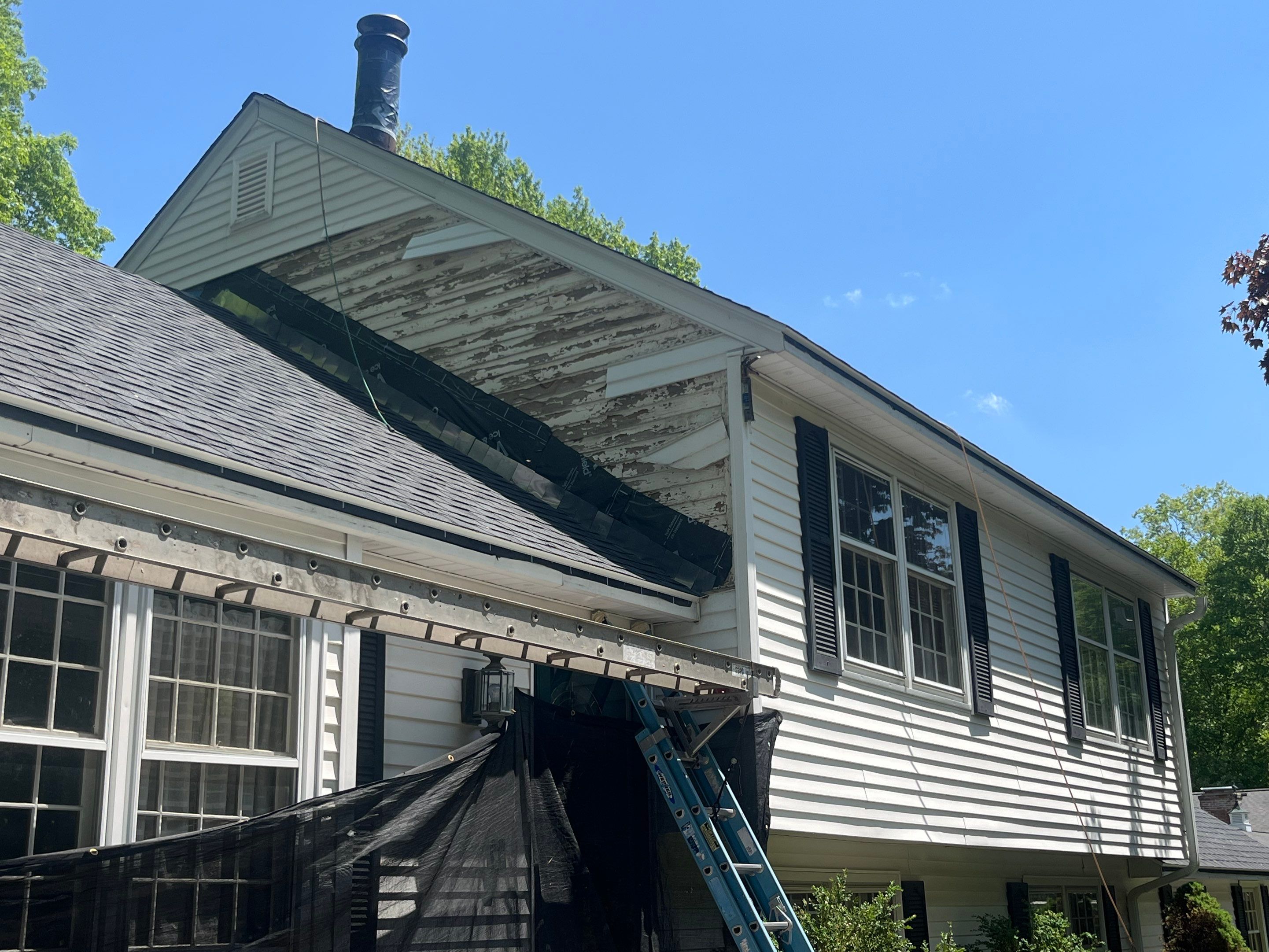 Beautiful new roof by DiGiorgi! by DiGiorgi Roofing and Siding Inc