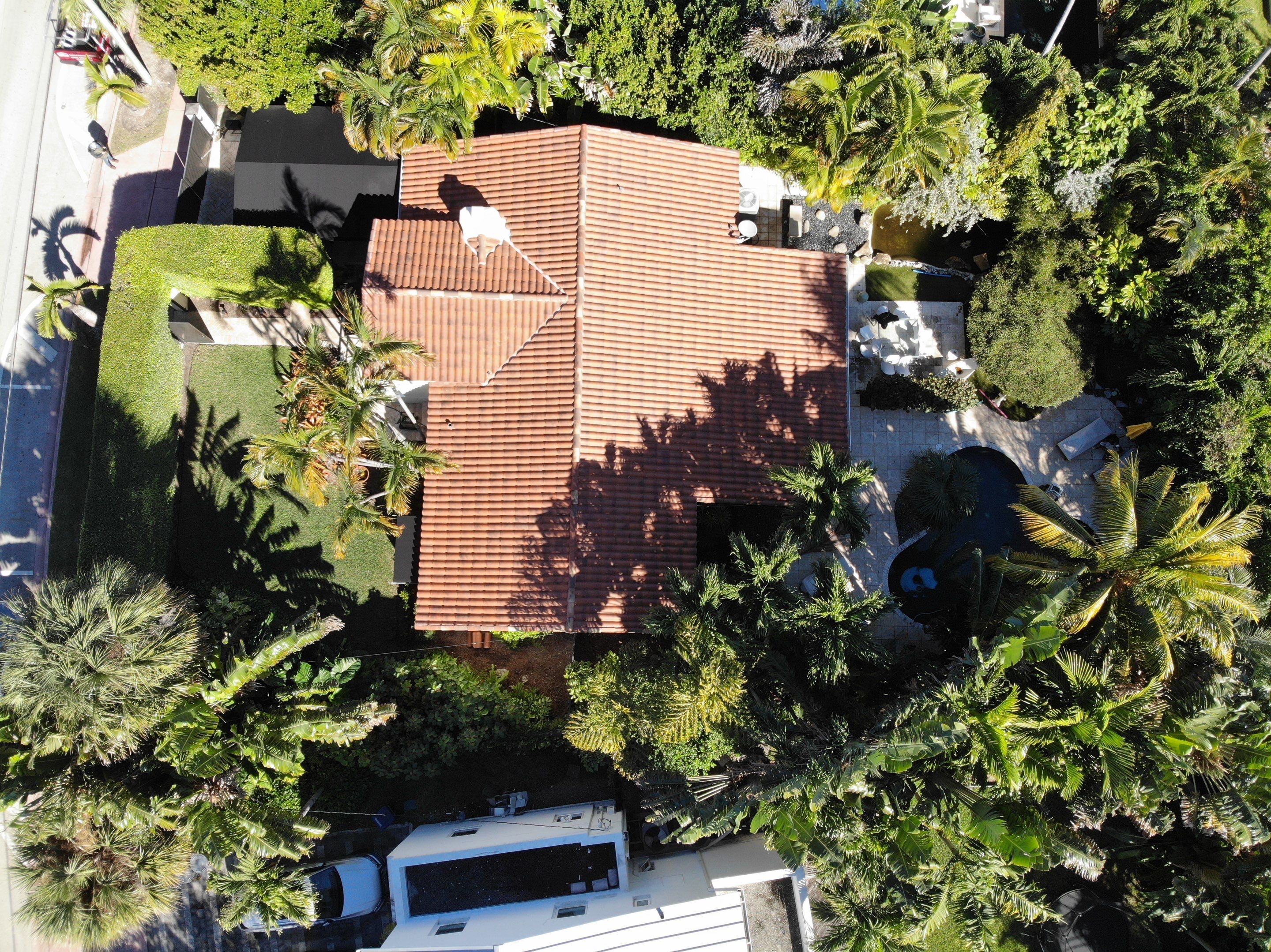 Verea - Spanish S - Añeja Color by Istueta Roofing