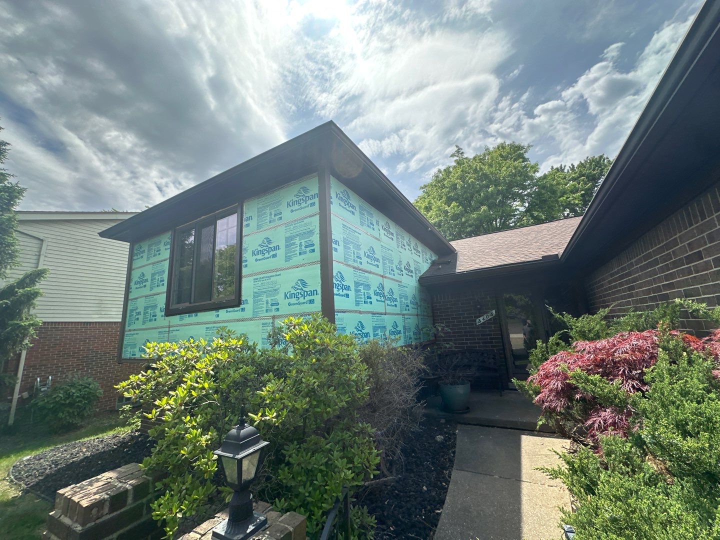 Siding Installation using Ascend 7" Composite Flagship Brown by 180 Contractors