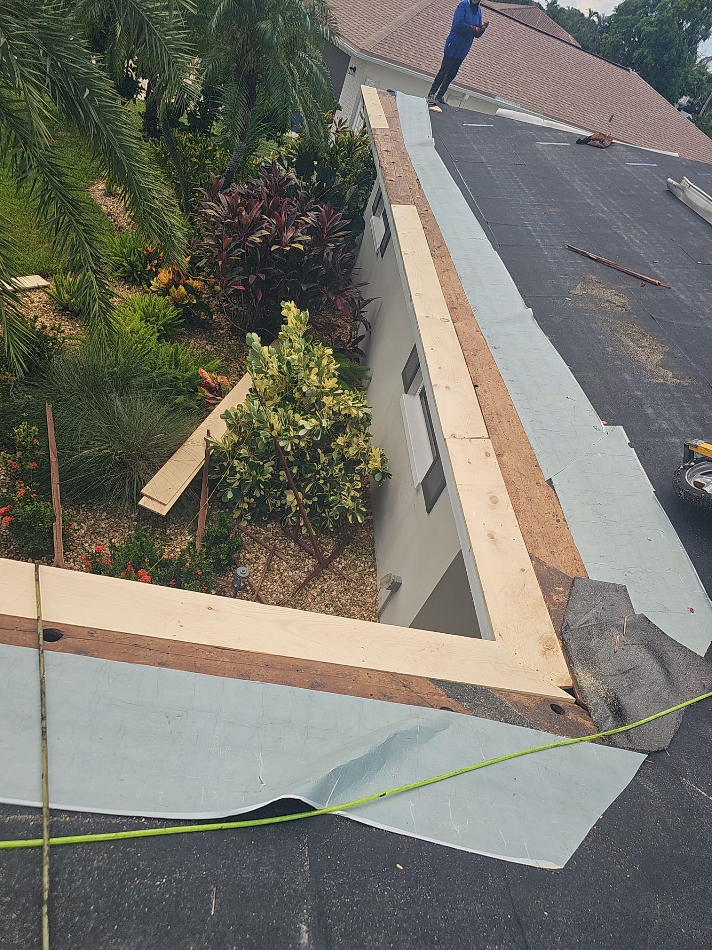 Project in St. Petersburg 33702 by Mitchell Roofing Company LLC 